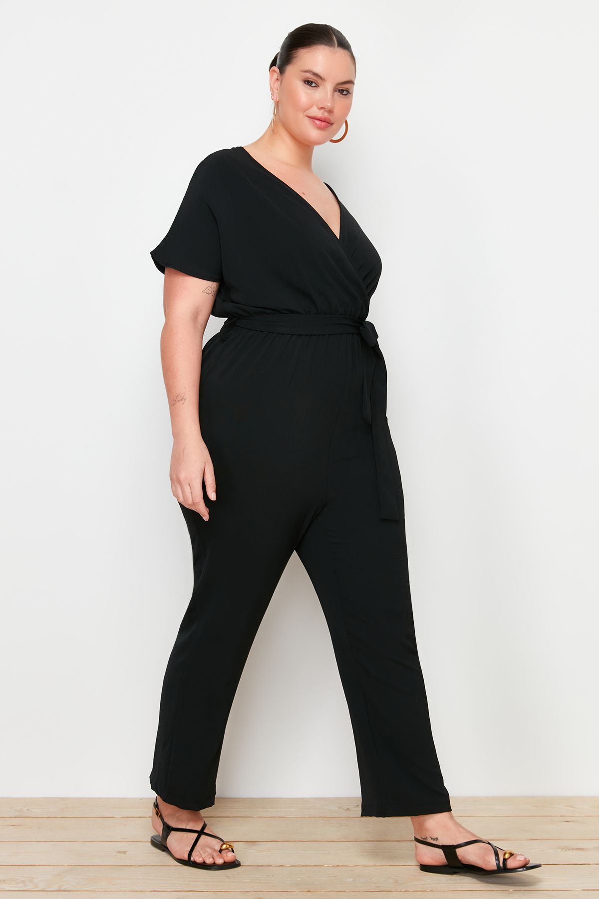 Trendyol Curve-Black Belted Jumpsuit TBBSS22TU0160 3