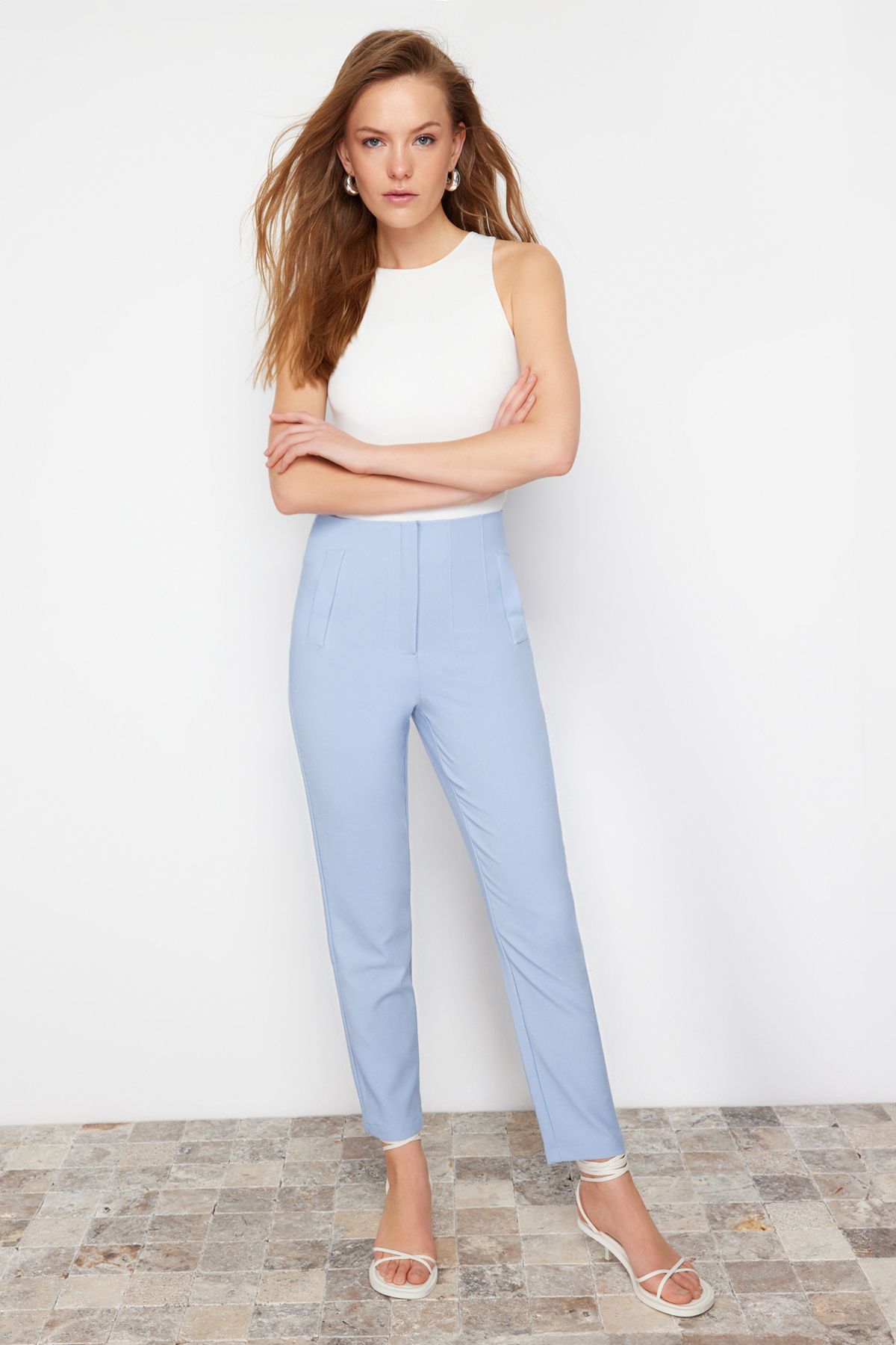 complete the look image