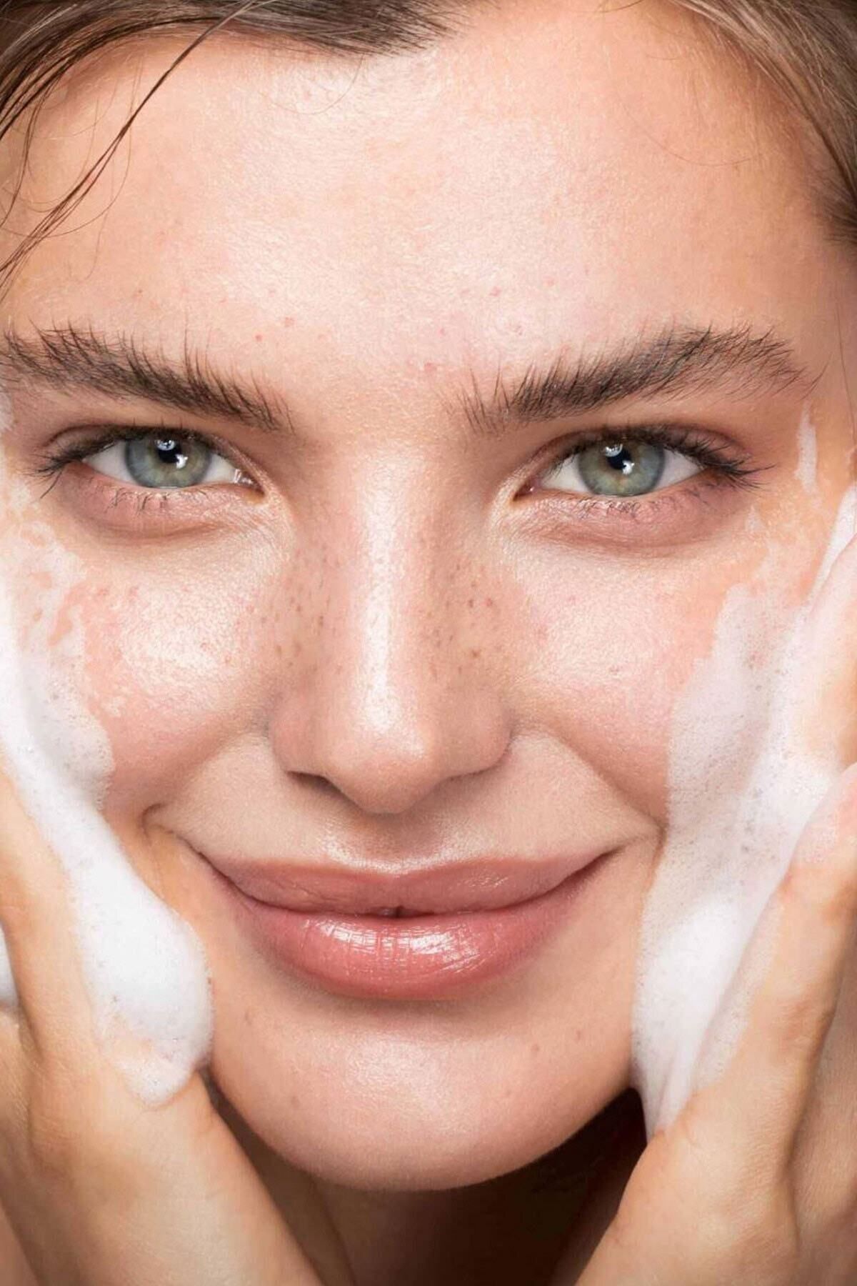 Bahar Babacan-Purifying Facial Cleansing and Face Wash Gel with Niacinamide and Cucumber Extract 250ml 6