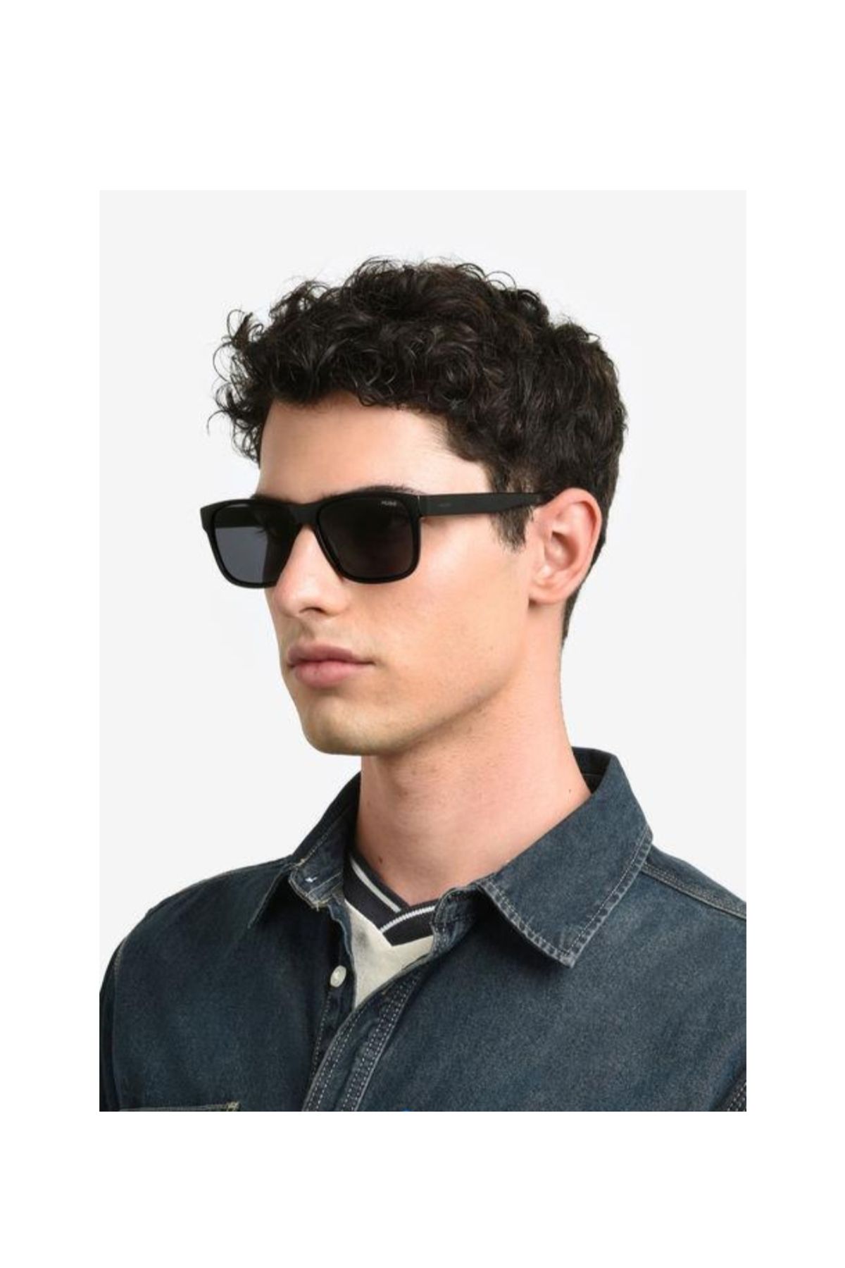 عینک آفتابی مردانه برای چهره های بزرگ UV 400 محافظت کامل 100 ٪ محصول Hugo Boss