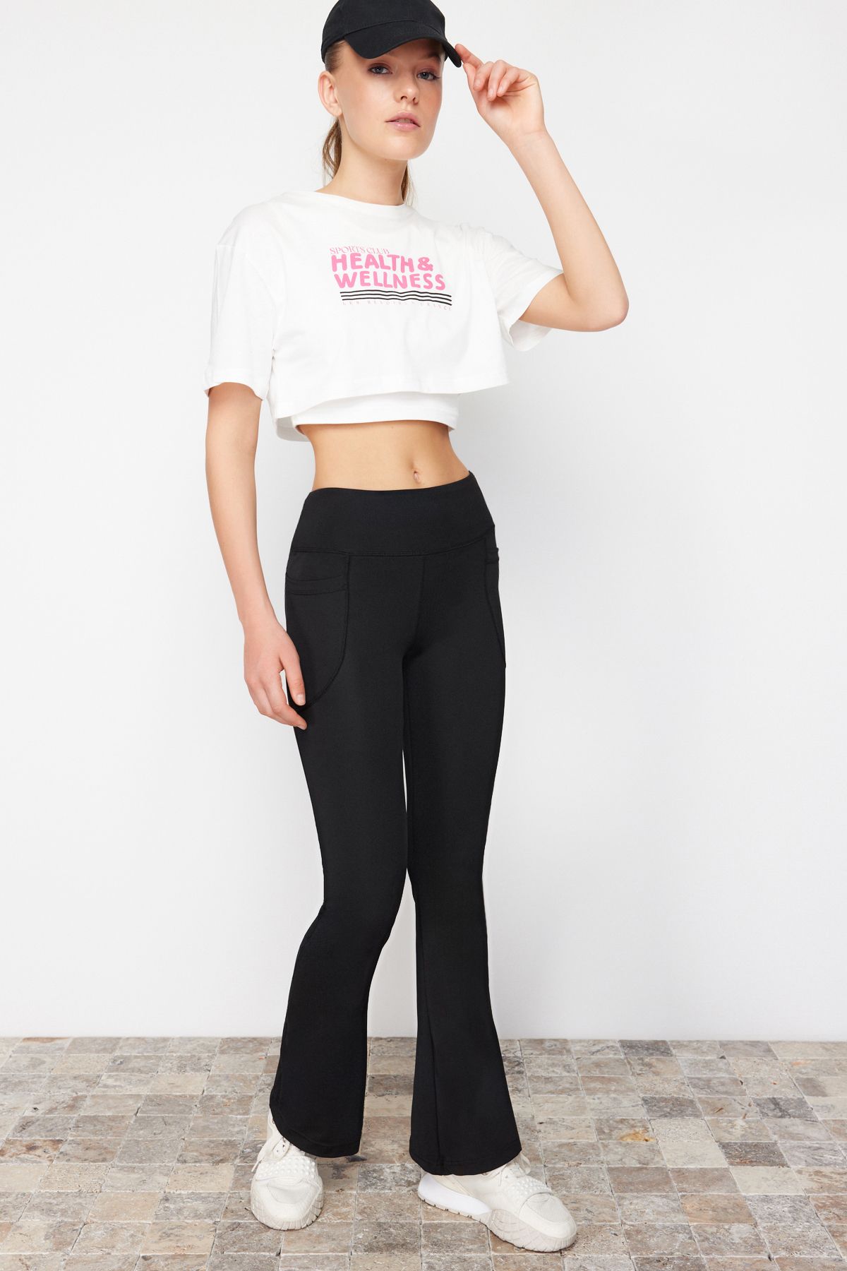 complete the look image