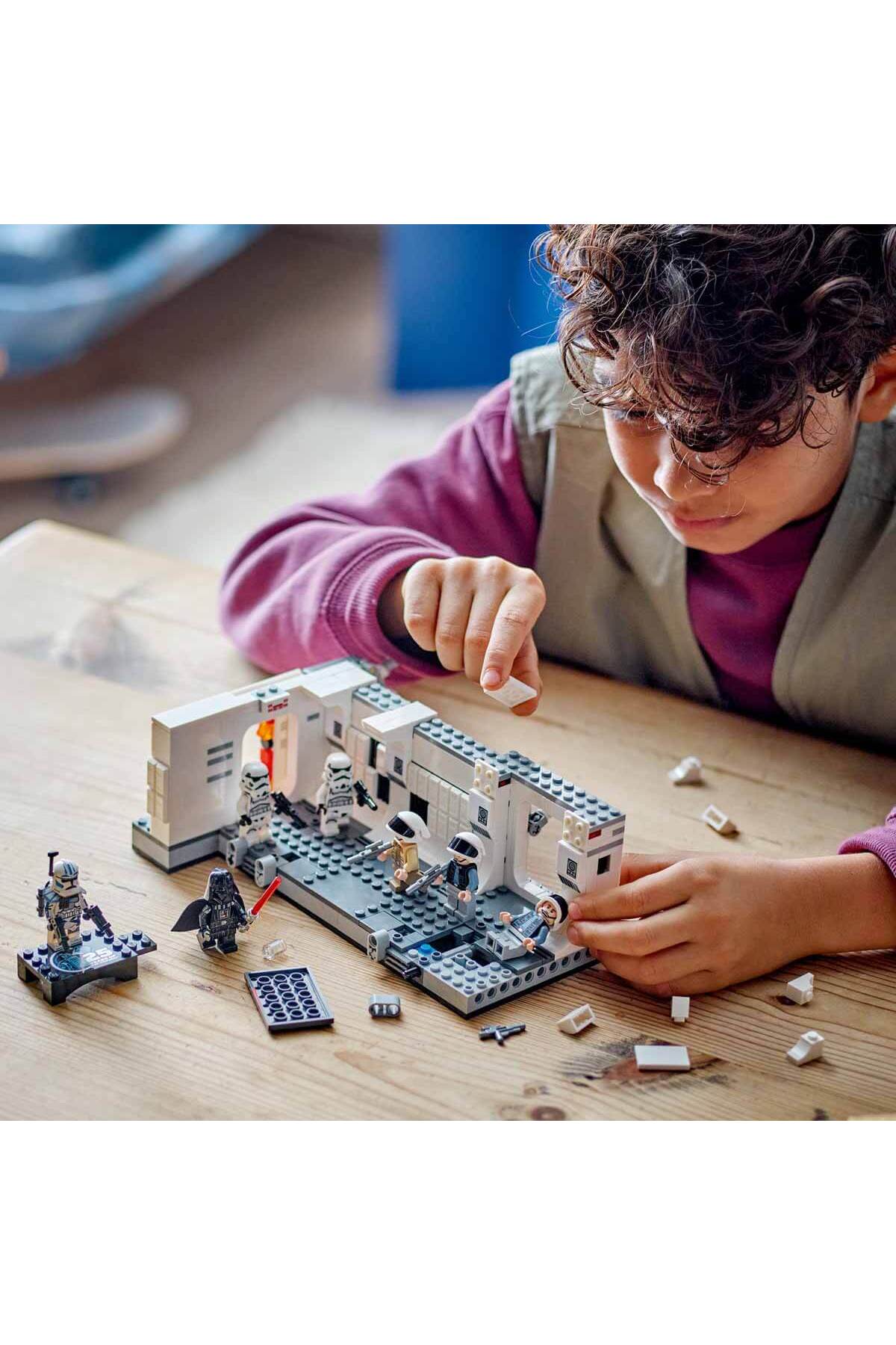 مجموعه ساختنی سوار شدن به تانتایو IV برای دوستداران جنگ ستارگان، سنین ۸ سال و بالاتر ۷۵۳۸۷