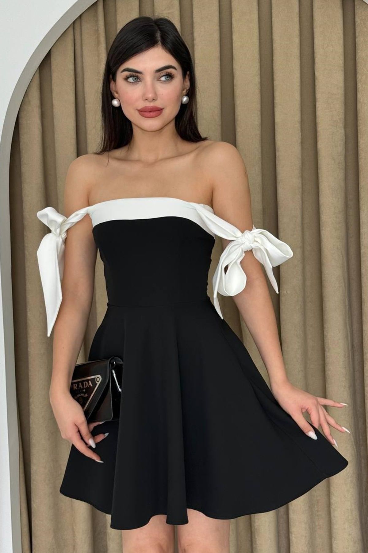 https://cdn.dsmcdn.com/ty1227/product/media/images/prod/SPM/PIM/20240327/11/92491b4f-eedd-32a0-a371-9ce876f69ab2/1_org_zoom.jpg