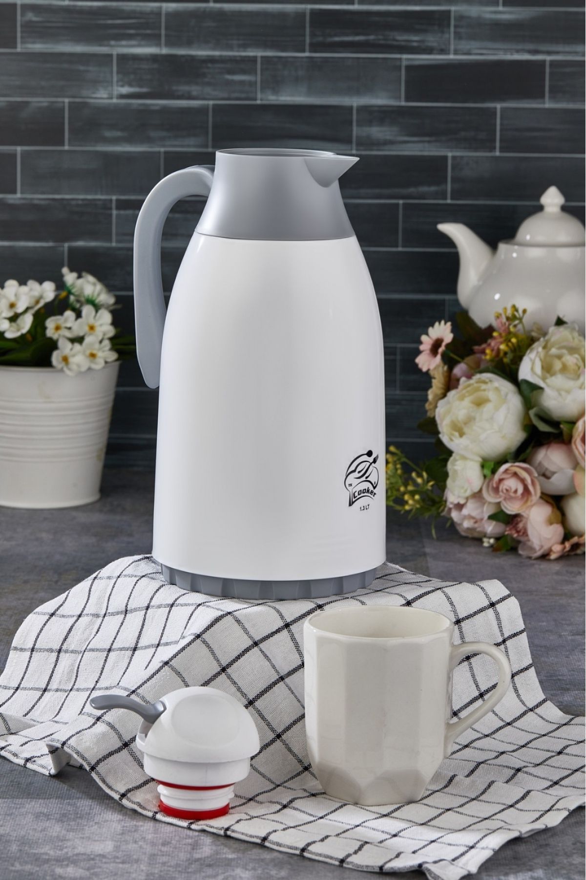 فلاسک صورتی فروشگاه 1.3 Lt Glass Thermos سفید GRI Cooker