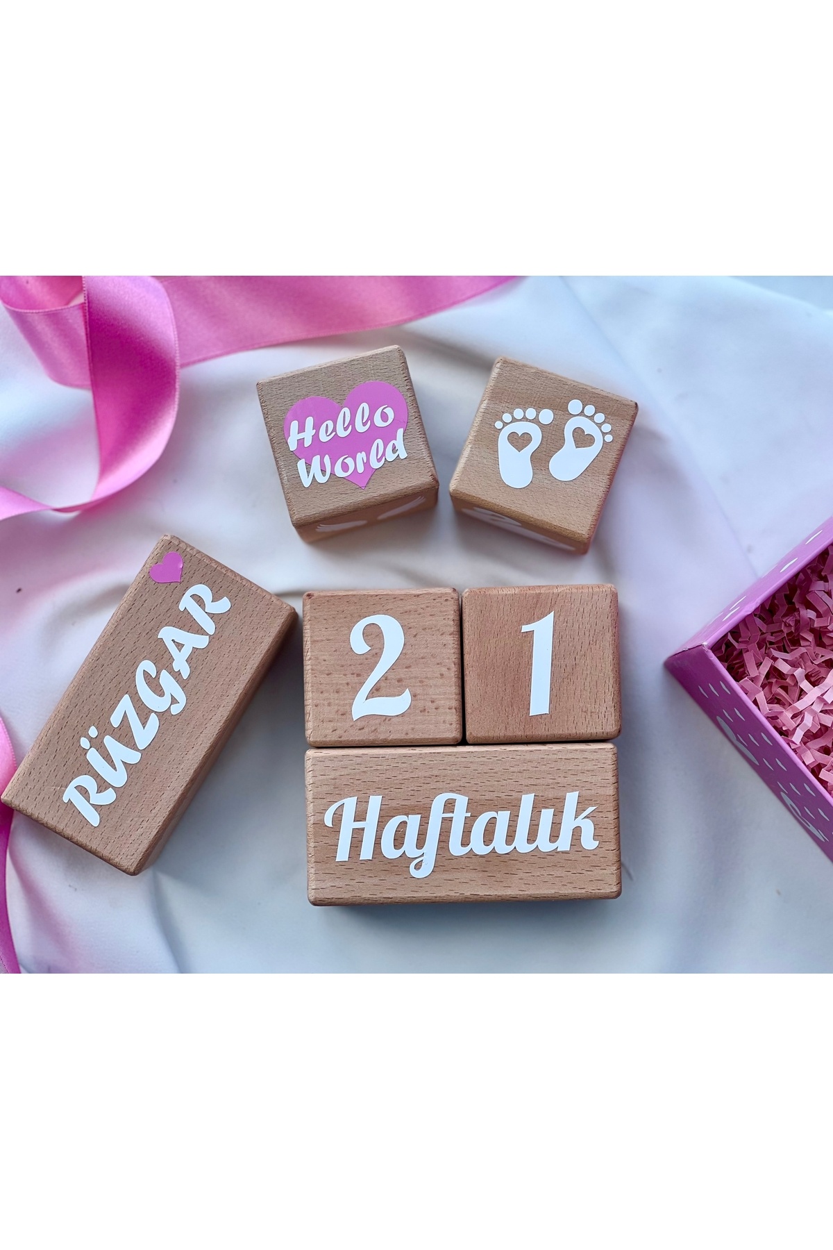 PEMBE BEBEK ANI KÜPÜ İSİMLİ  AHŞAP DEKOR 6 parça  FOTOĞRAF ÇEKİMİ