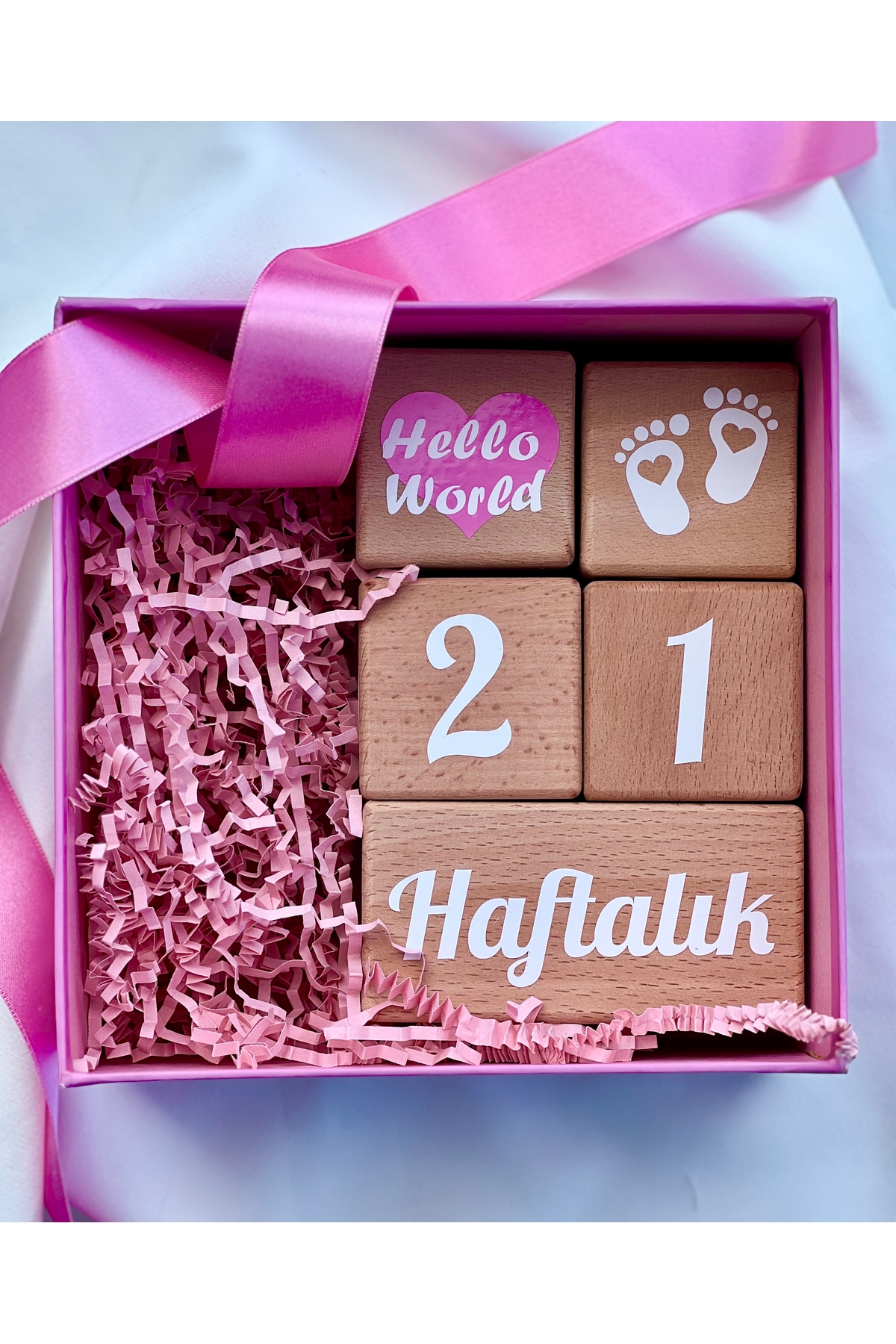 PEMBE BEBEK ANI KÜPÜ  AHŞAP DEKOR  FOTOĞRAF ÇEKİMİ