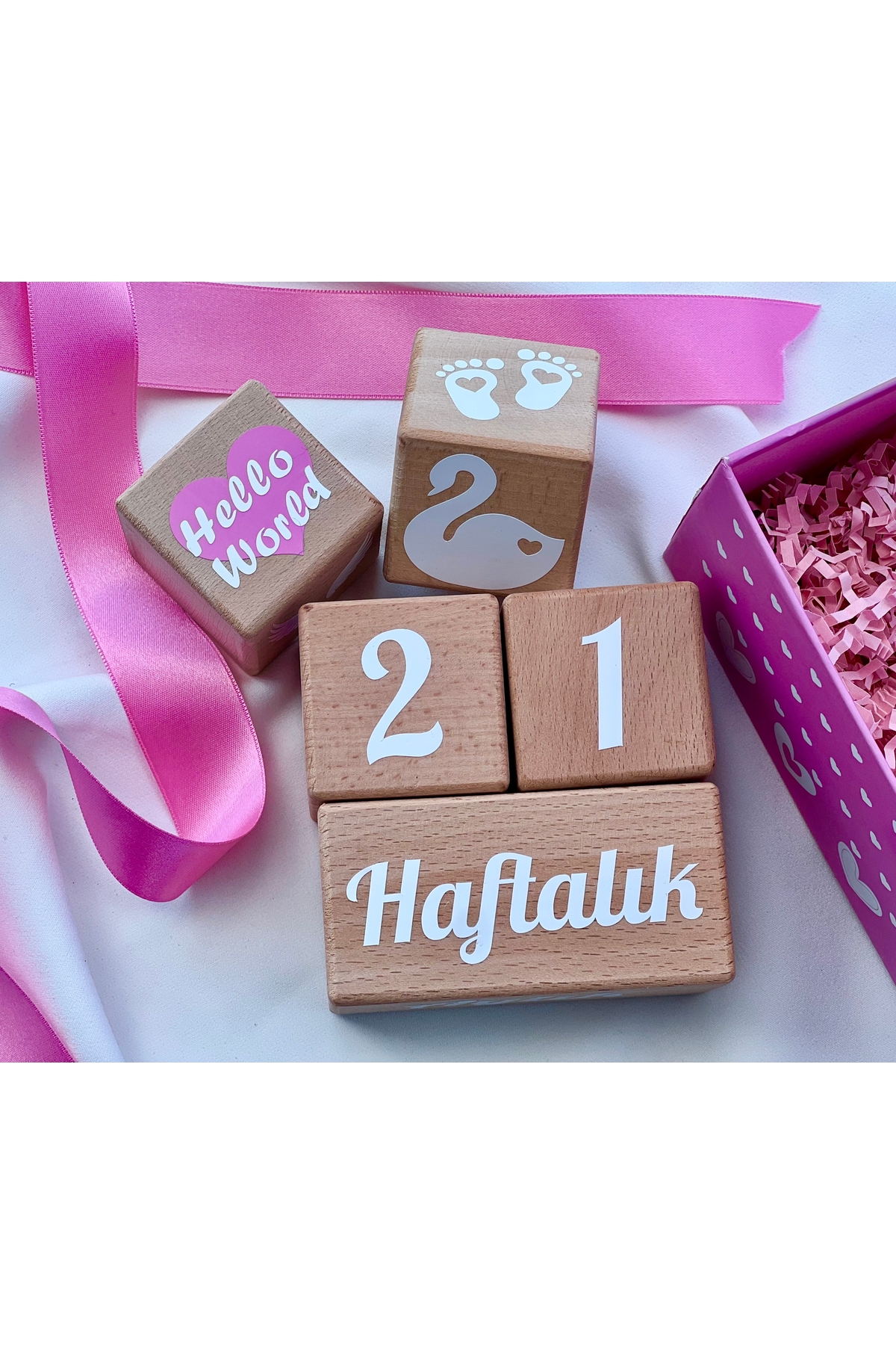 PEMBE BEBEK ANI KÜPÜ  AHŞAP DEKOR  FOTOĞRAF ÇEKİMİ