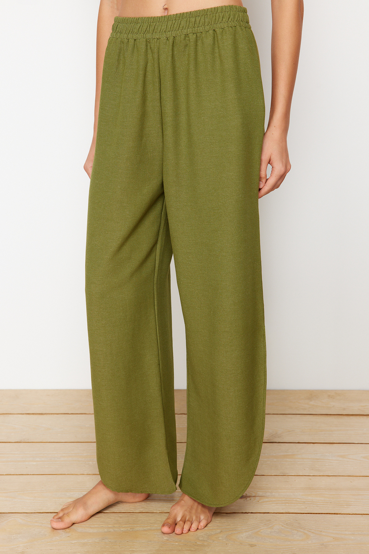 Trendyol Collection-Vászonkeverék khaki ing és nadrág strandkészlet - TBESS24AU00031 5