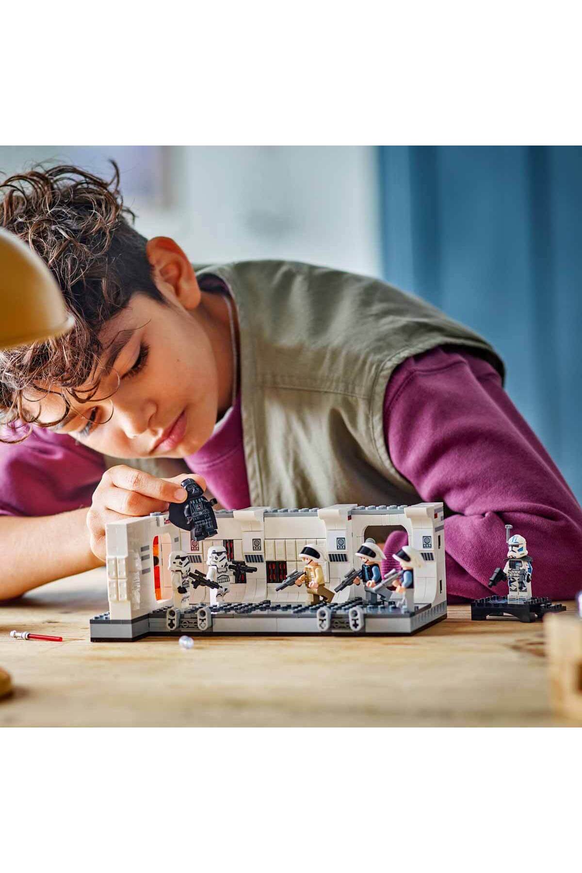 مجموعه ساختنی سوار شدن به تانتایو IV برای دوستداران جنگ ستارگان، سنین ۸ سال و بالاتر ۷۵۳۸۷