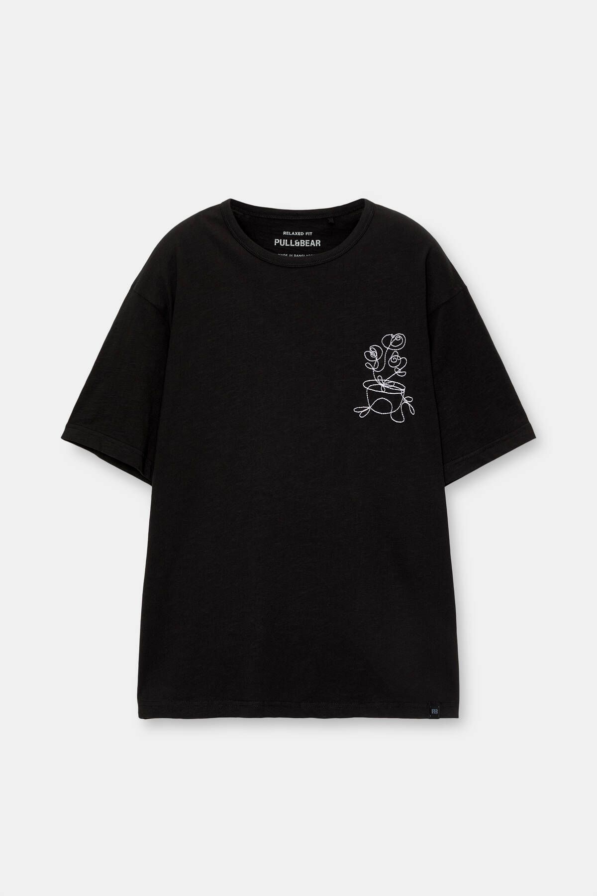 Pull & Bear تی شرت سیاه گلدوزی شده گل
