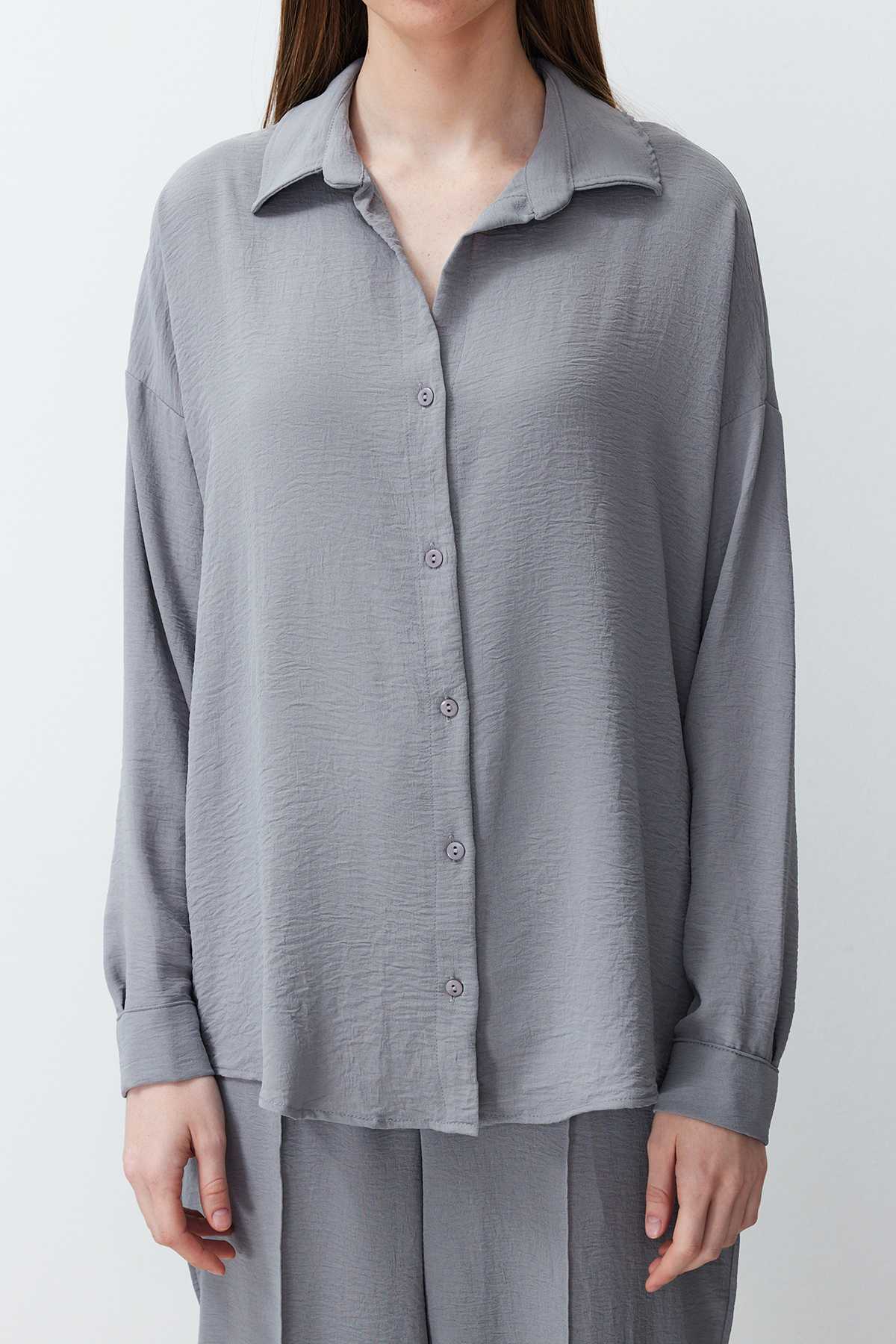 Trendyolmilla  Gri Dokuma Gömlek-Pantolon Aerobin Takım TWOSS24AU00038 - Görsel 5