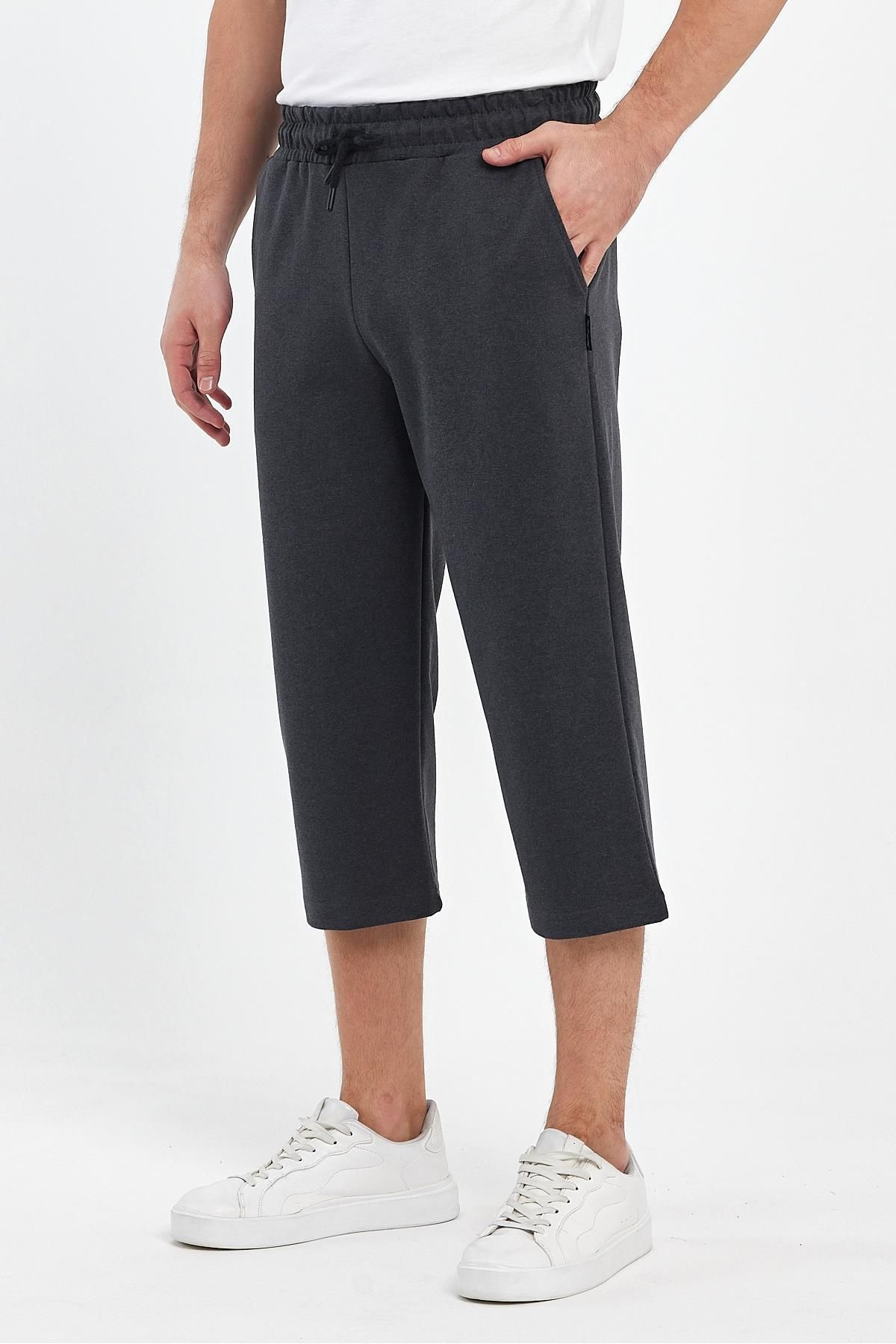 COMEOR-Men's 2-Piece Bermuda Knee-Length Capri Shorts with Side Pockets and Adjustable Elastic Waist 3