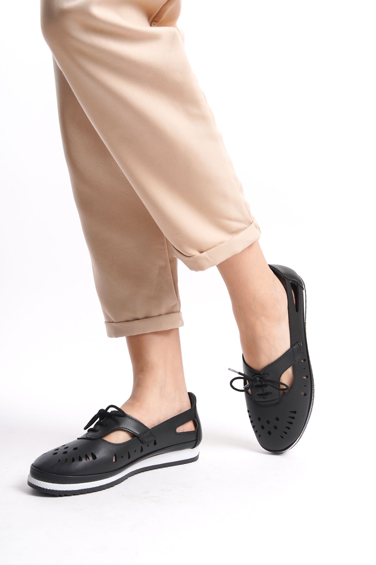 en7-Women's Black Ballerina Flats AYT105 3