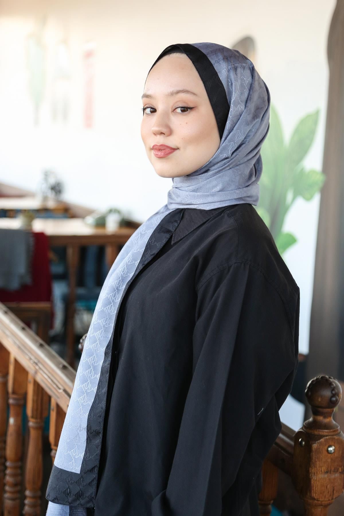 Hint İpek-Monogram Shawl MONOV06-10 4