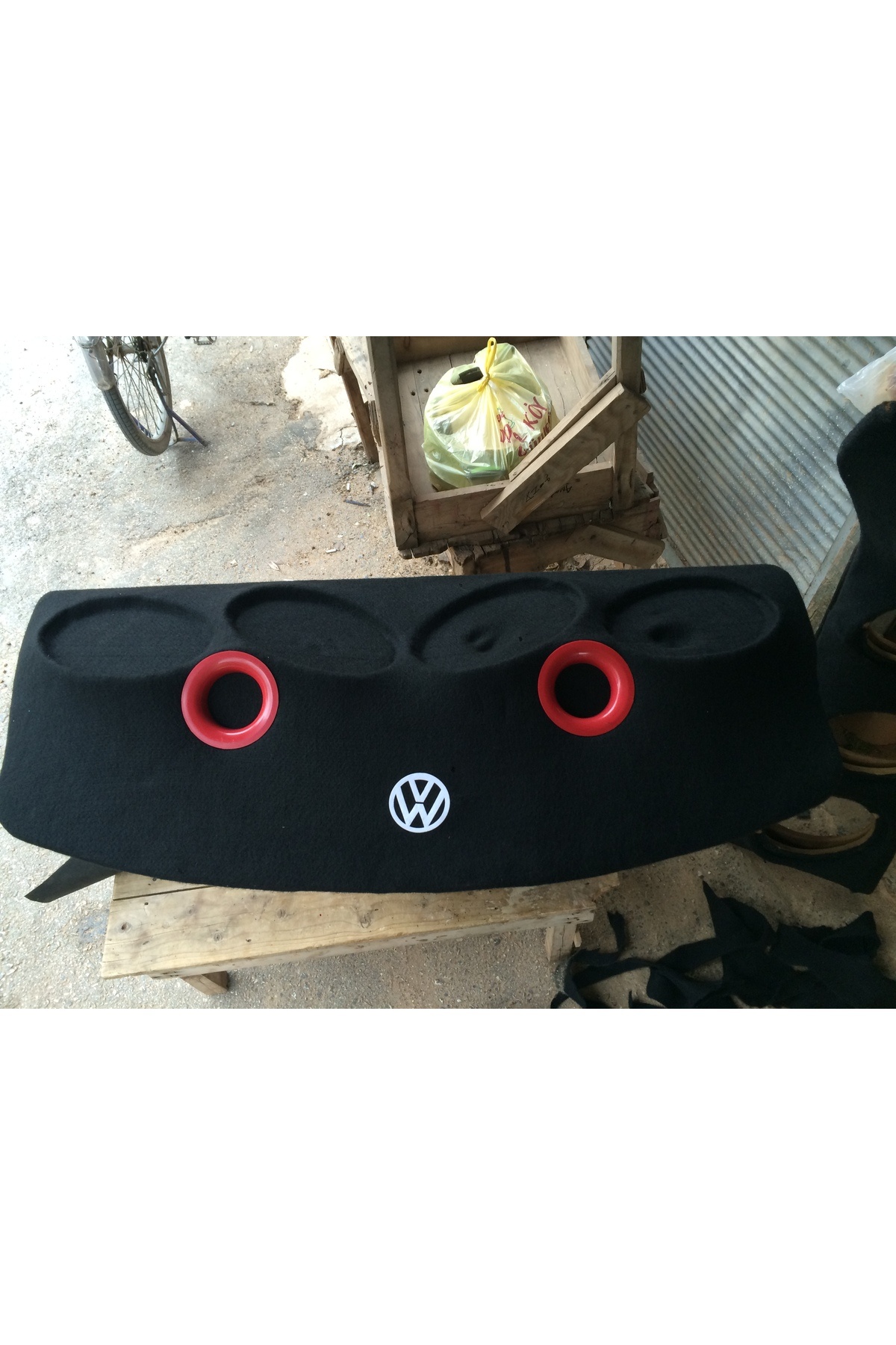 POLİCAD VOLKSWAGEN BORA ARKA 4 LÜ OVAL HOPARLÖR KOLONLU PANDİZOT 2 PORTLU