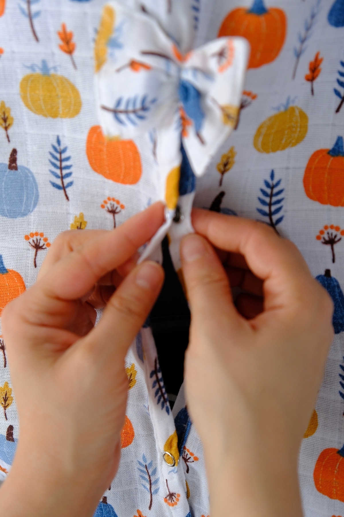 runbaby Run Baby Müslin Kumaş çıt Çıtlı Puset Örtüsü (BALKABAK) 75x100cm fotoğrafı 5 (önizleme)