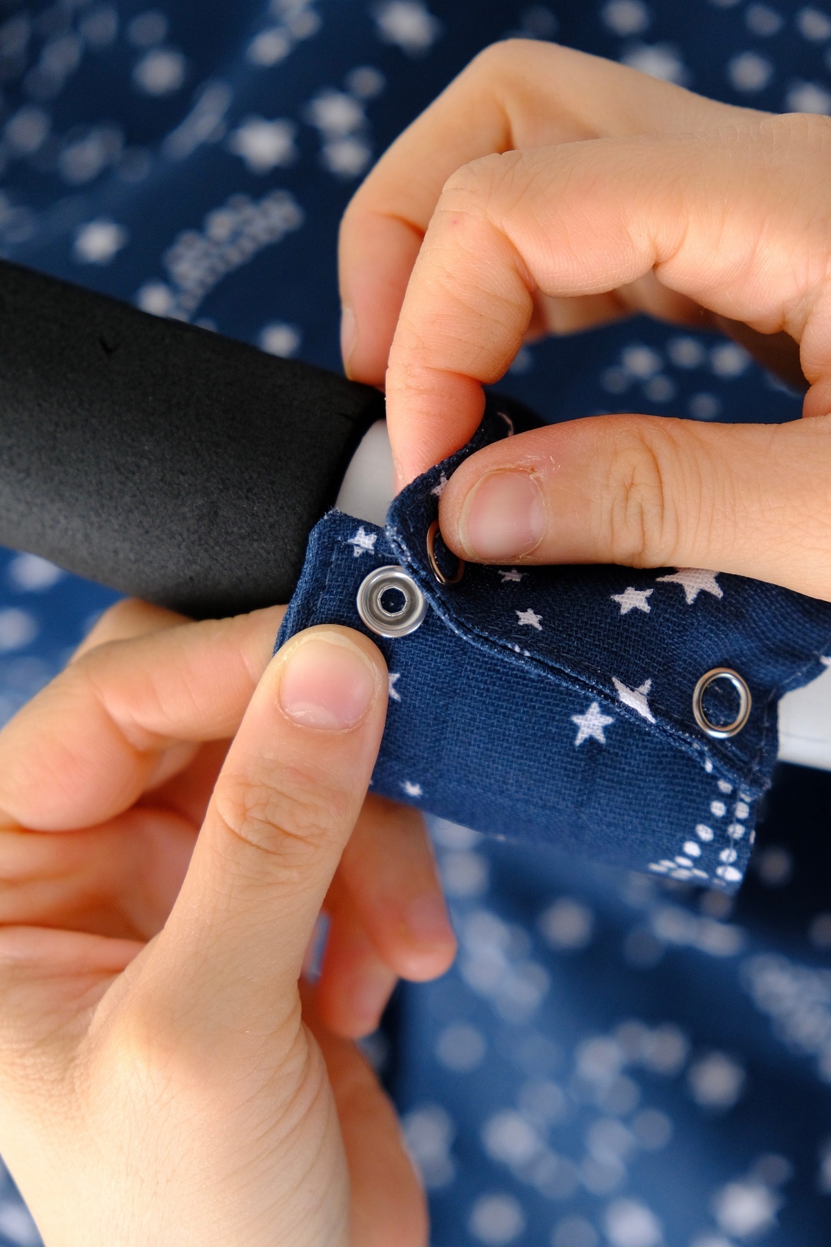 runbaby Run Baby Müslin Kumaş çıt Çıtlı Puset Örtüsü (LACİVERT YILDIZ) 75x100cm fotoğrafı 5 (önizleme)