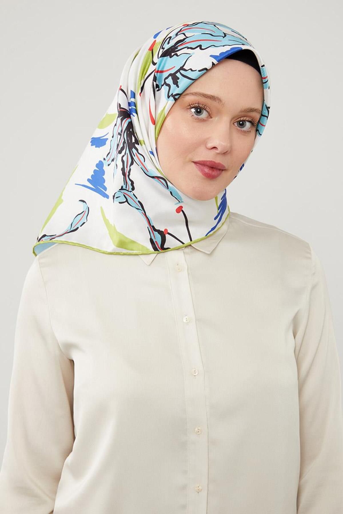 روسری سبز Twill الگوی برگ بادام زمینی Levidor