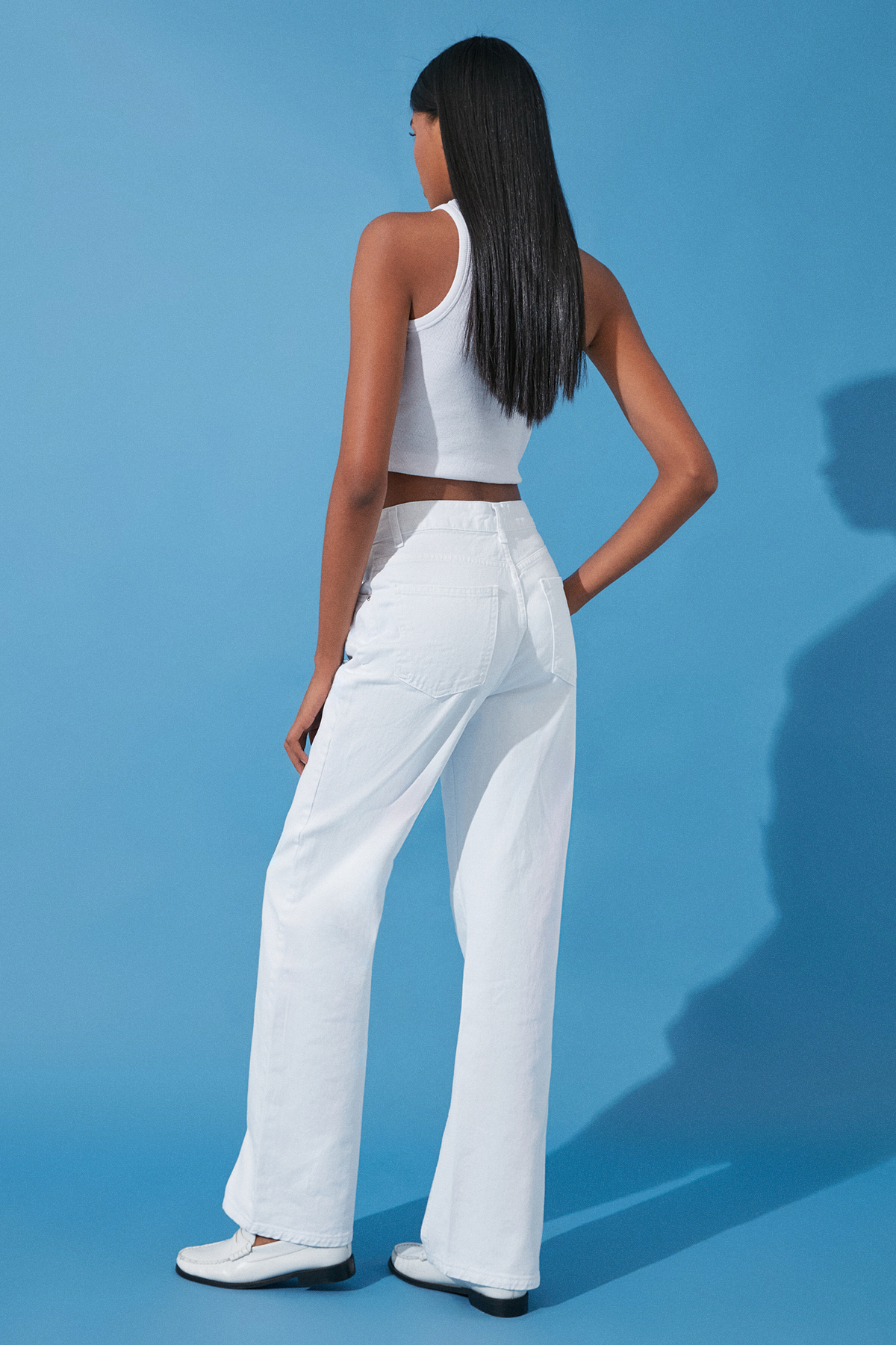 Trendyolmilla  Beyaz Yüksek Bel Wide Leg Geniş Paça %100 Pamuk Non-Stretch Jeans TWOSS24JE00140 - Görsel 10