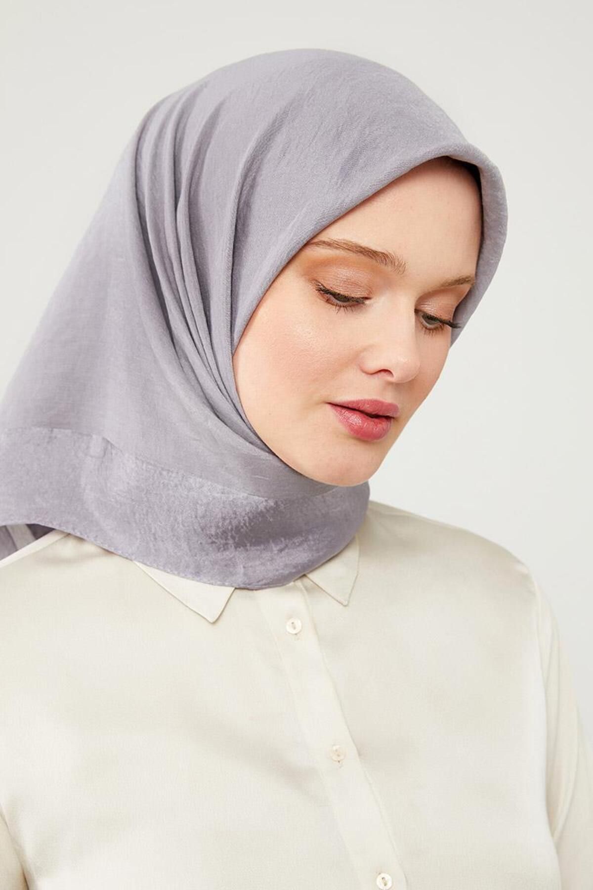 روسری خاکستری تیره هاوانا اورجینال Levidor