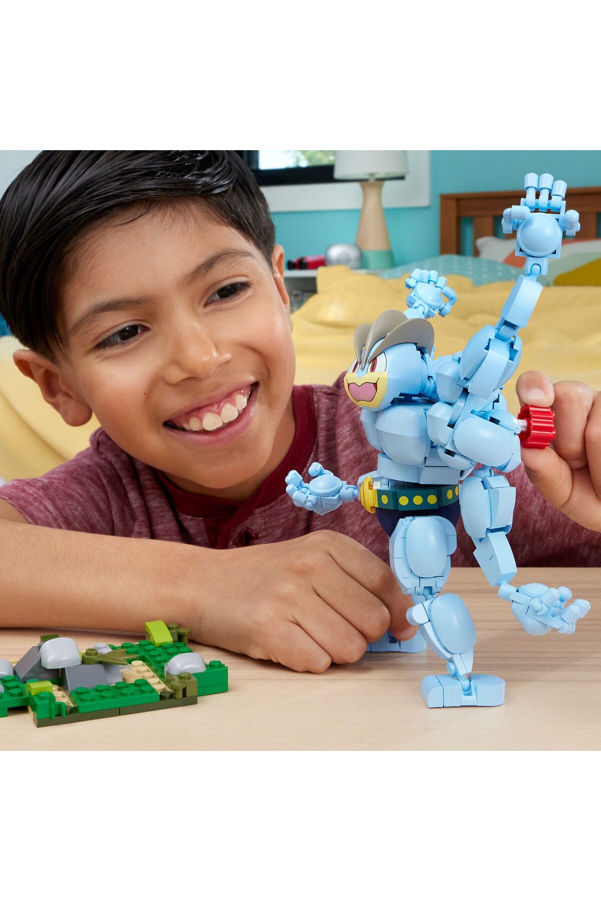 Pokemon-Action Figure Building Toys, Machamp with 401 Pieces, 1 Poseable Character with Full Articulation 2
