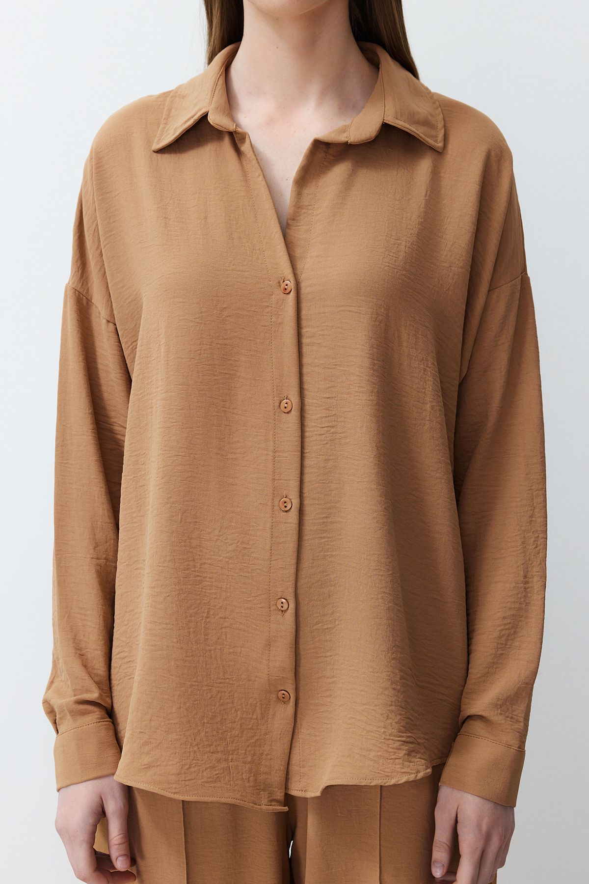 Trendyol Collection-Aerobin szőtt ing és nadrág szett - Camel TWOSS24AU00038 5