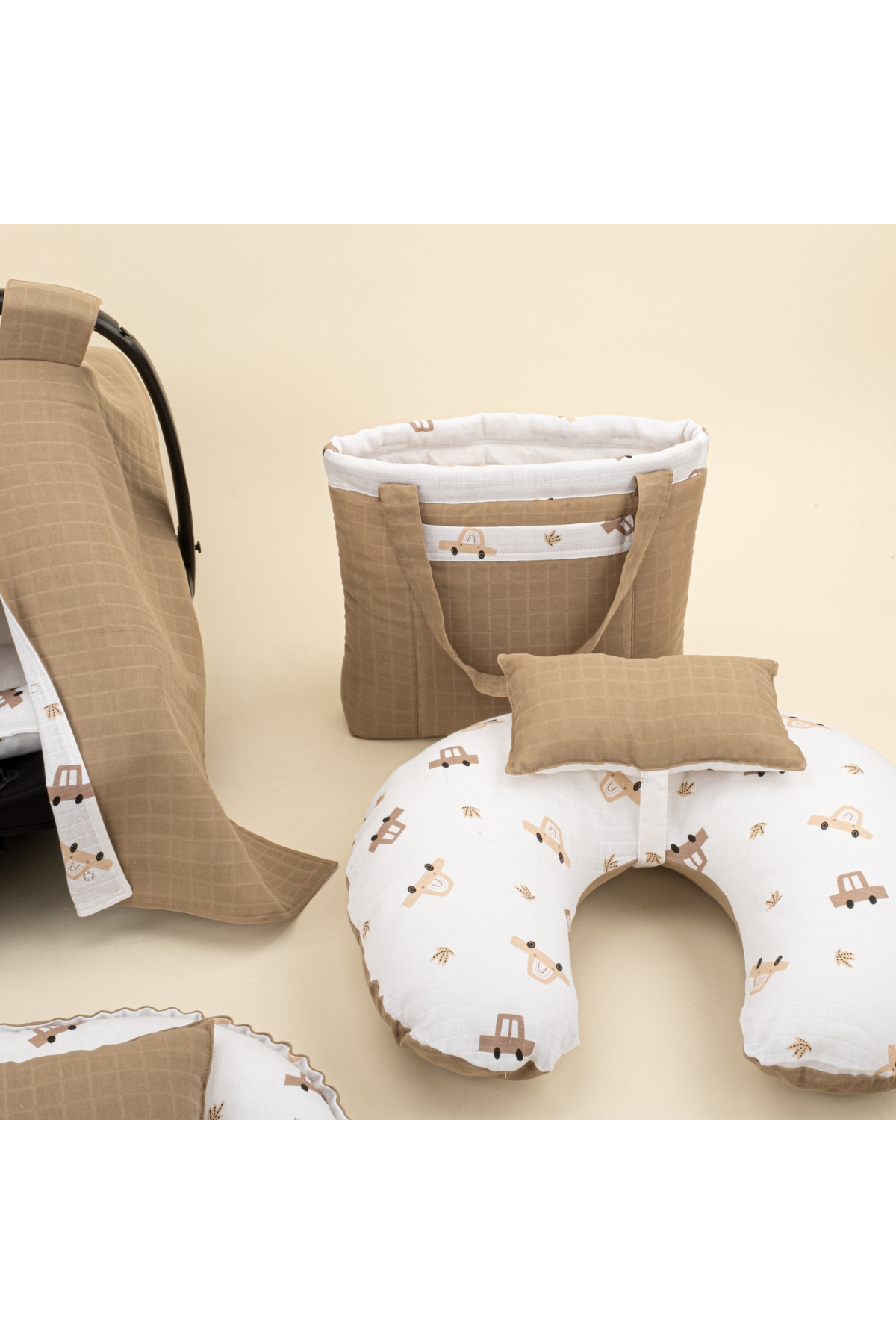 Yunikobaby Müslin 18 Parça Puset Seti,Babynest,Emzirme Yastığı ve Önlüğü - Toprak Muslin - Kahverengi Arabalar fotoğrafı 4 (önizleme)