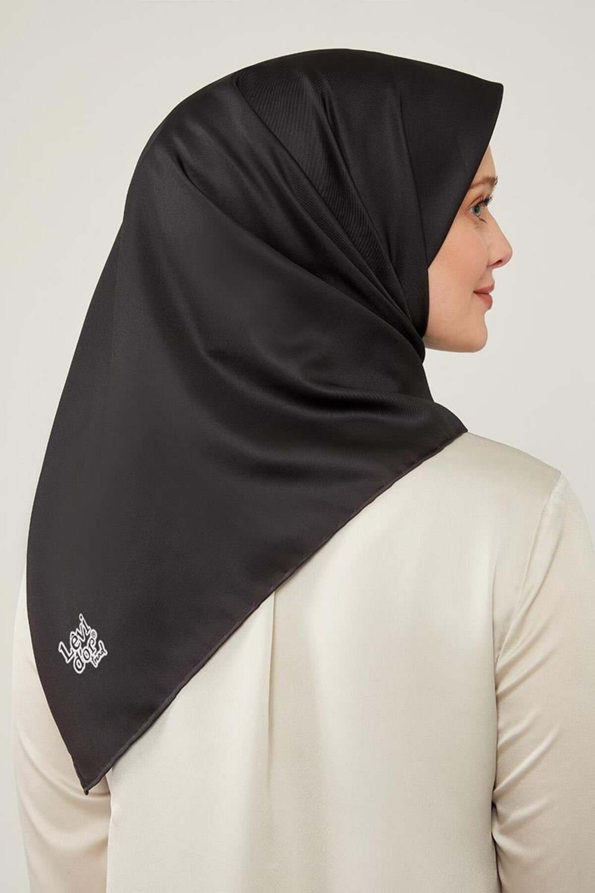 روسری مشکی مسطح سیاه اورجینال Levidor
