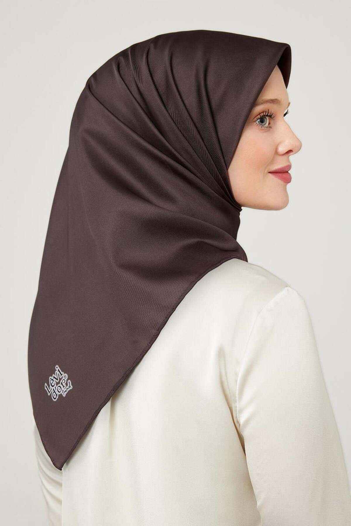 روسری چند رنگ پلی استر Twill Trend Levidor
