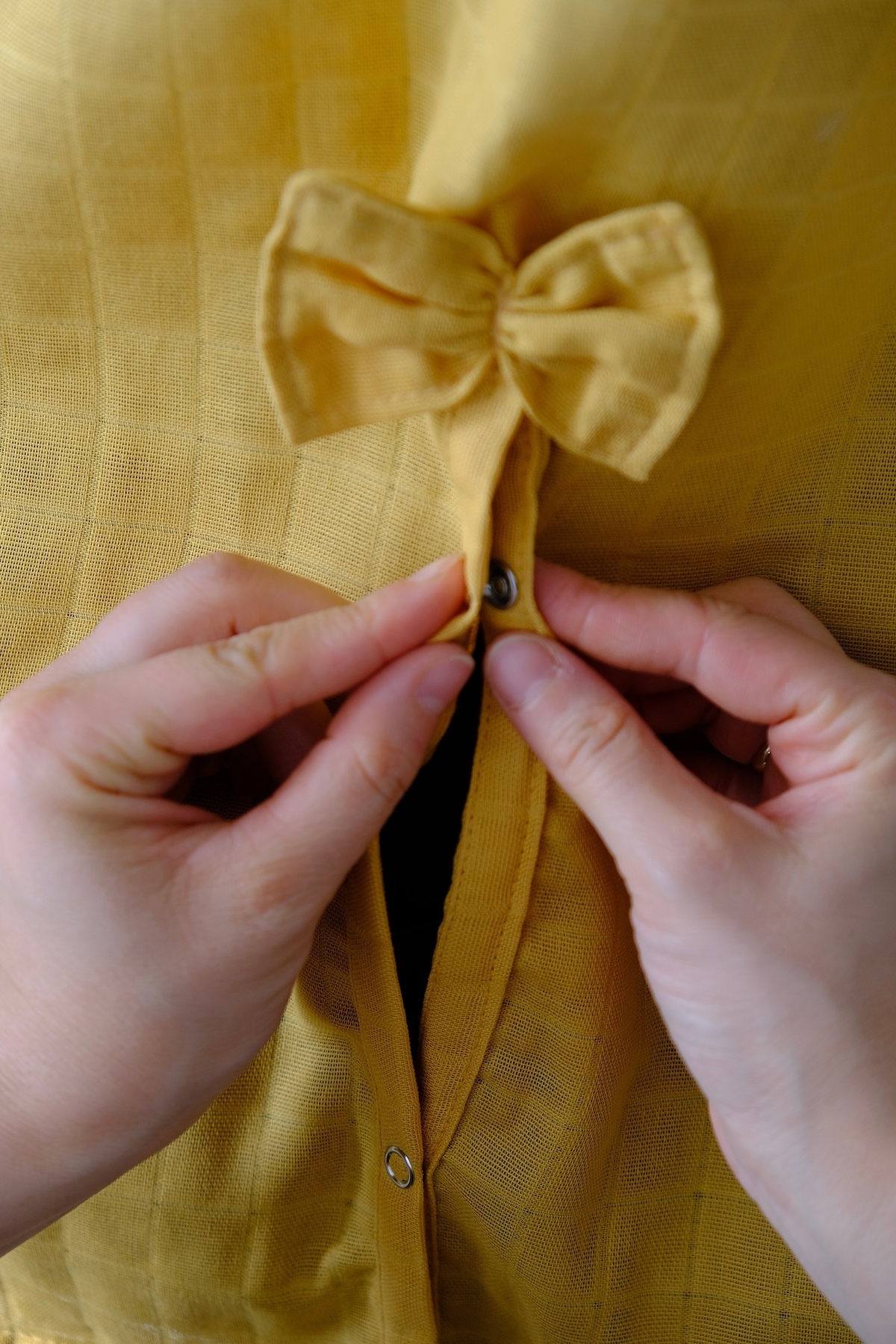 runbaby Run Baby Müslin Kumaş çıt Çıtlı Puset Örtüsü (HARDAL) 75x100cm fotoğrafı 4 (önizleme)