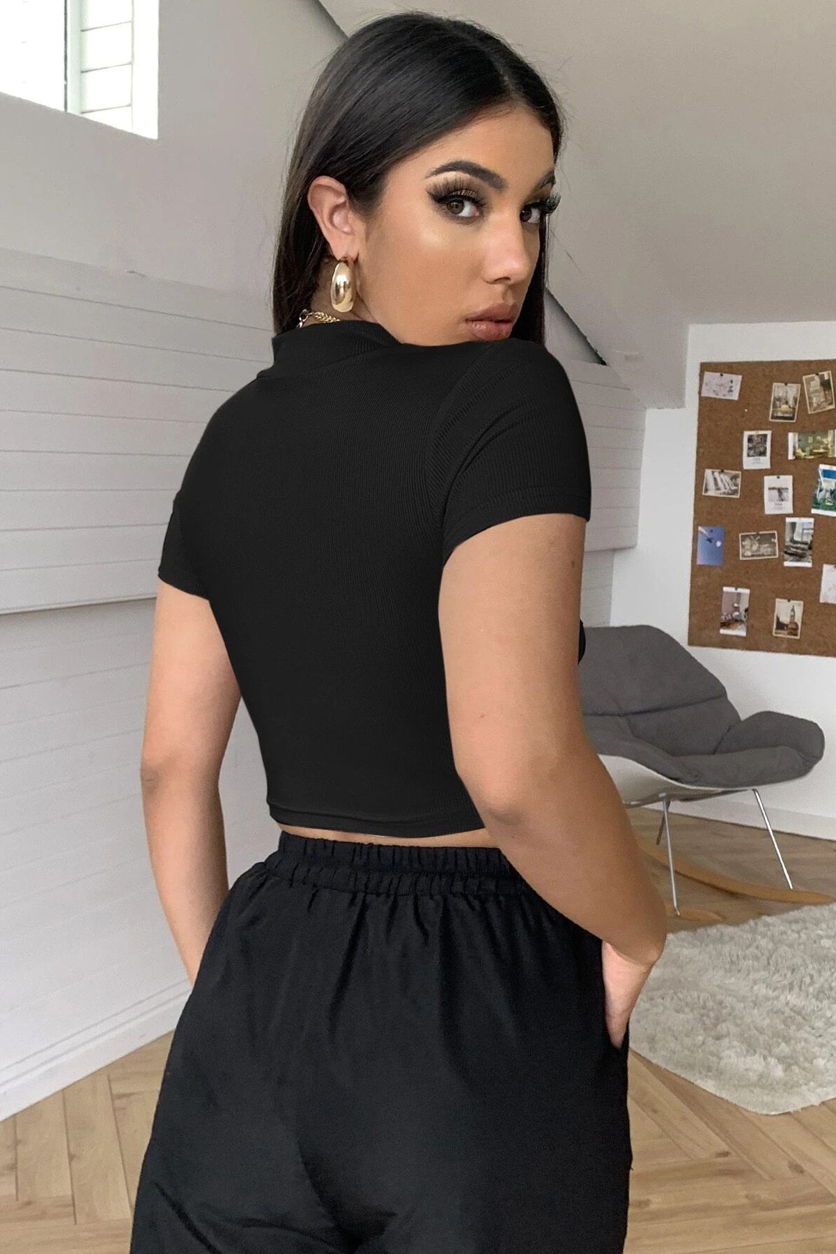 Imoda-Women's Black Chest Low-Cut Half Sleeve Cut Out Crop Top Blouse 2