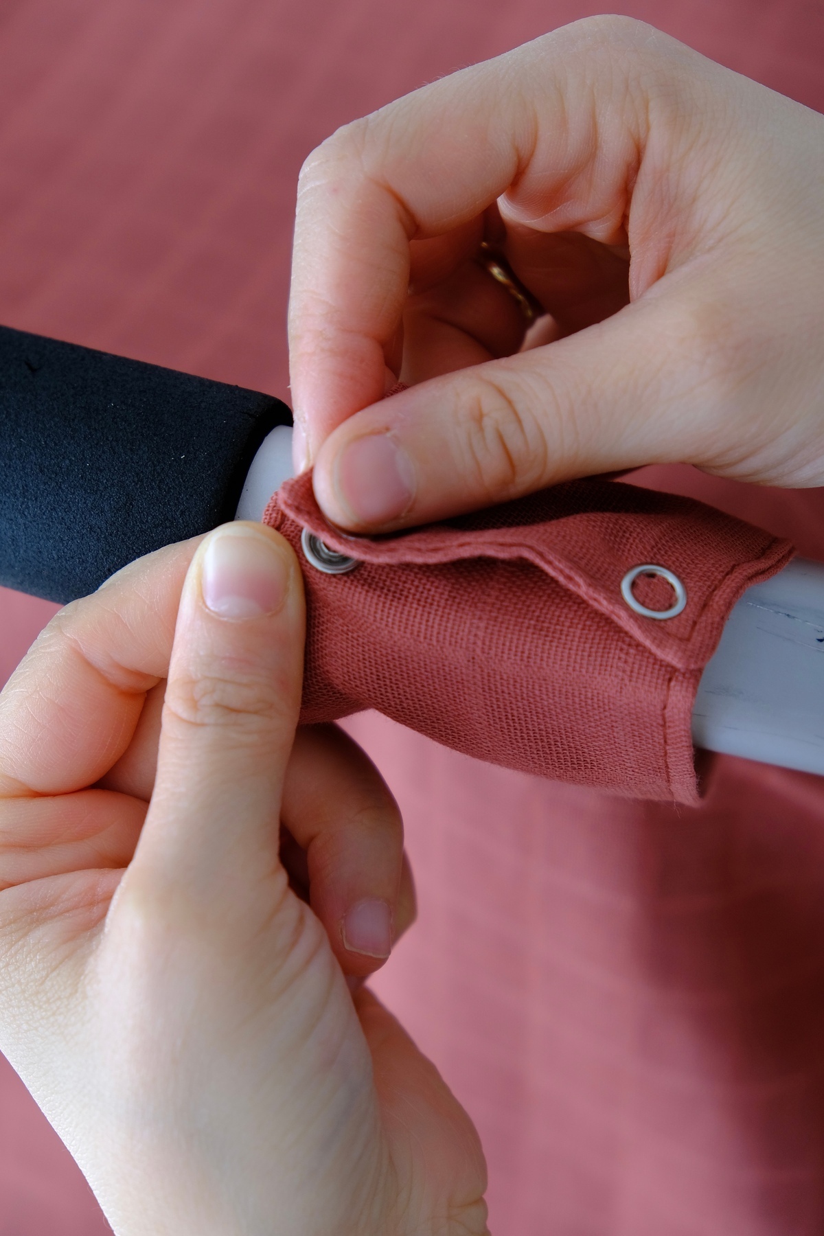 runbaby Run Baby Müslin Kumaş çıt Çıtlı Puset Örtüsü (KİREMİT) 75x100cm fotoğrafı 4 (önizleme)