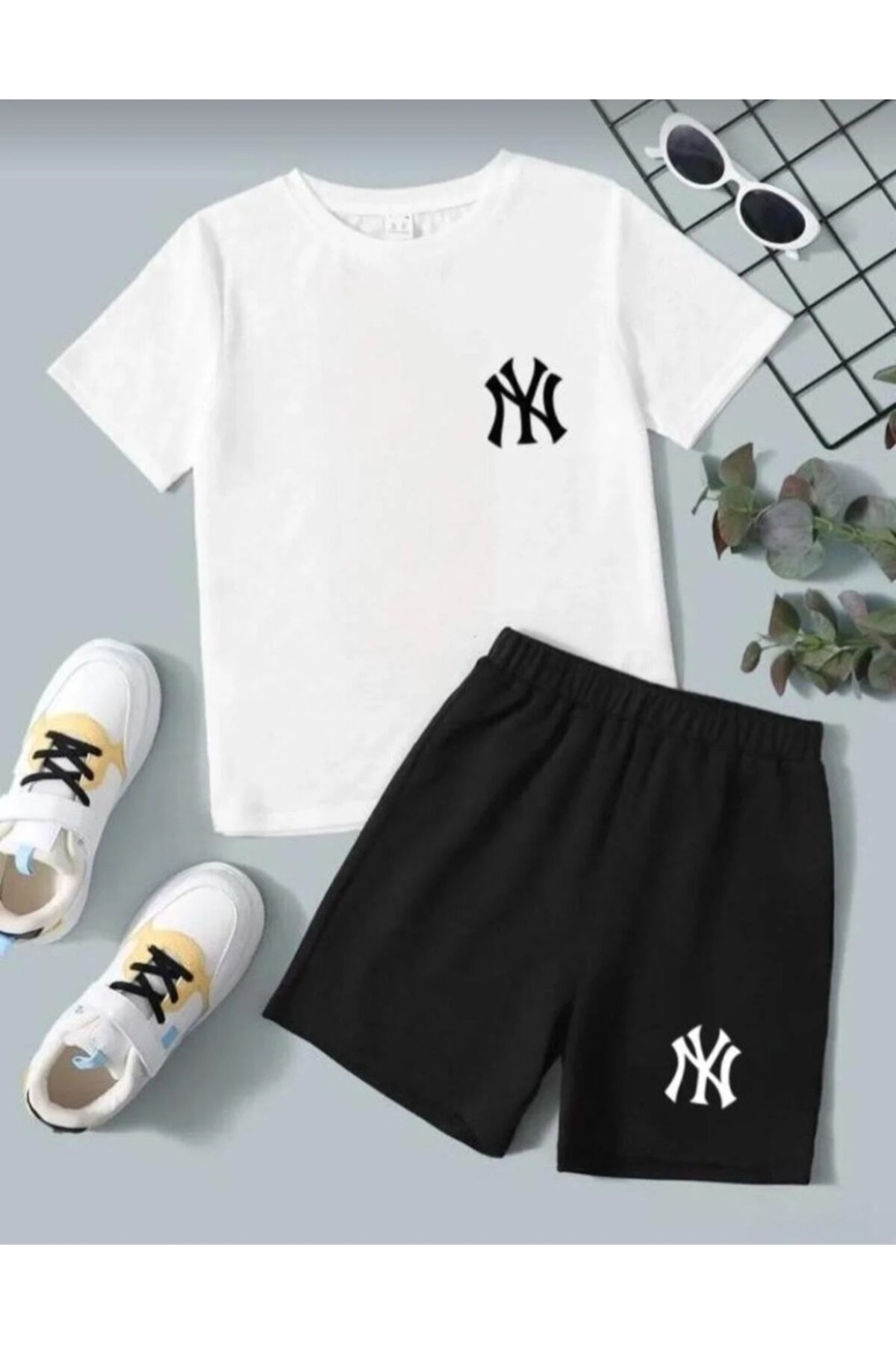 Summer Printed Shorts-T-shirt Children's Sets//Buy One Size Big//