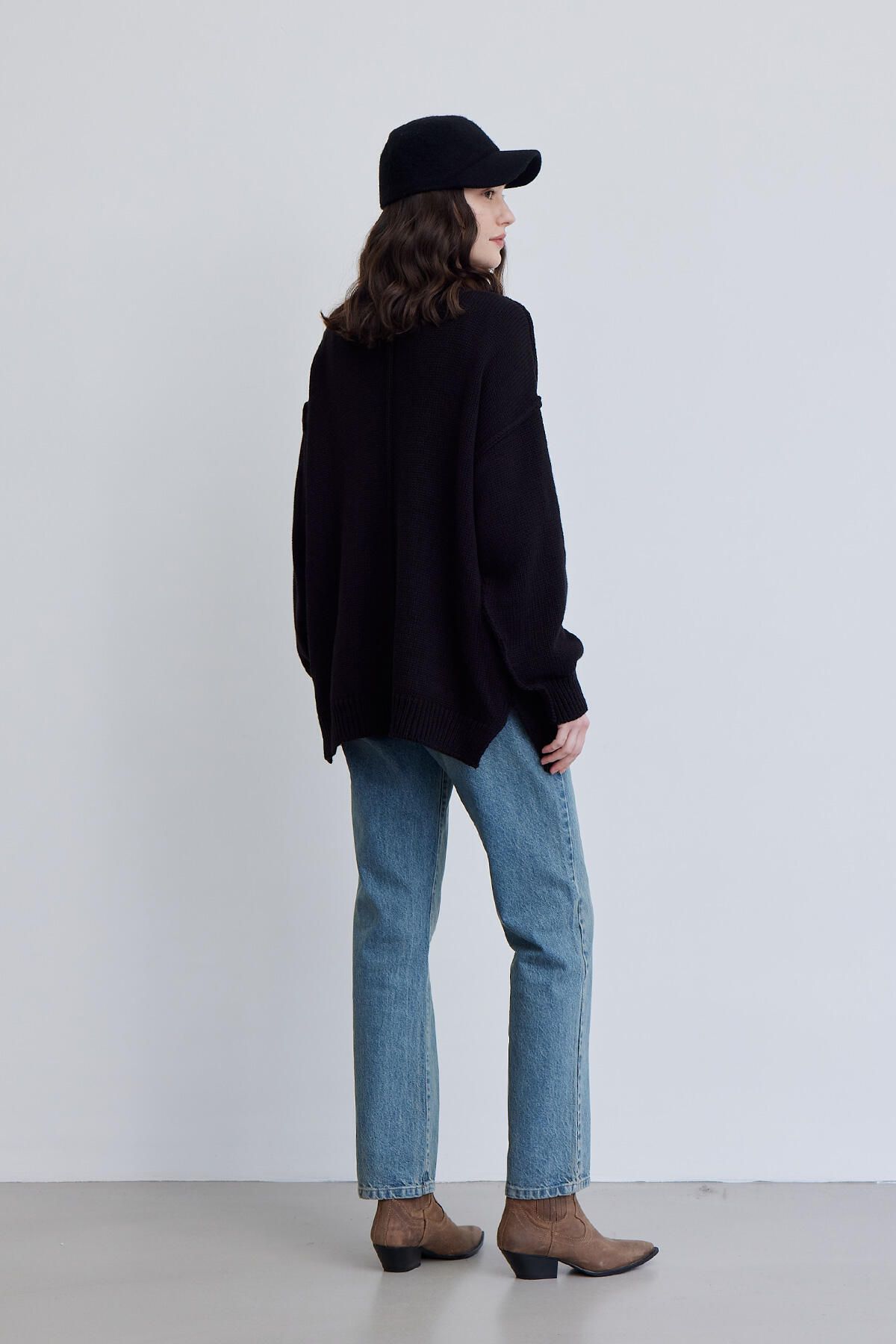 Manuka-WEICHER STRUKTURIERTER OVERSIZE-CARDIGAN SCHWARZ 8