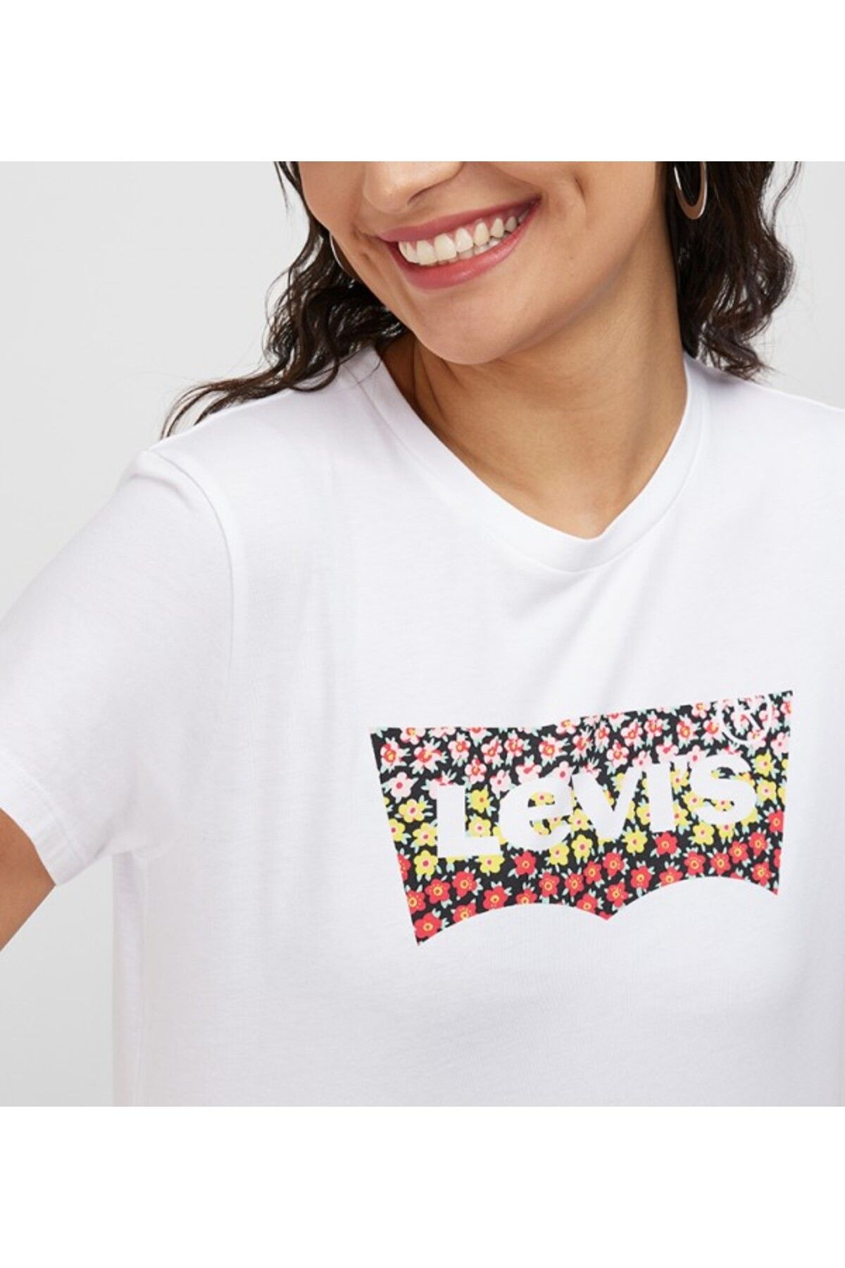 T shirt levis girl store