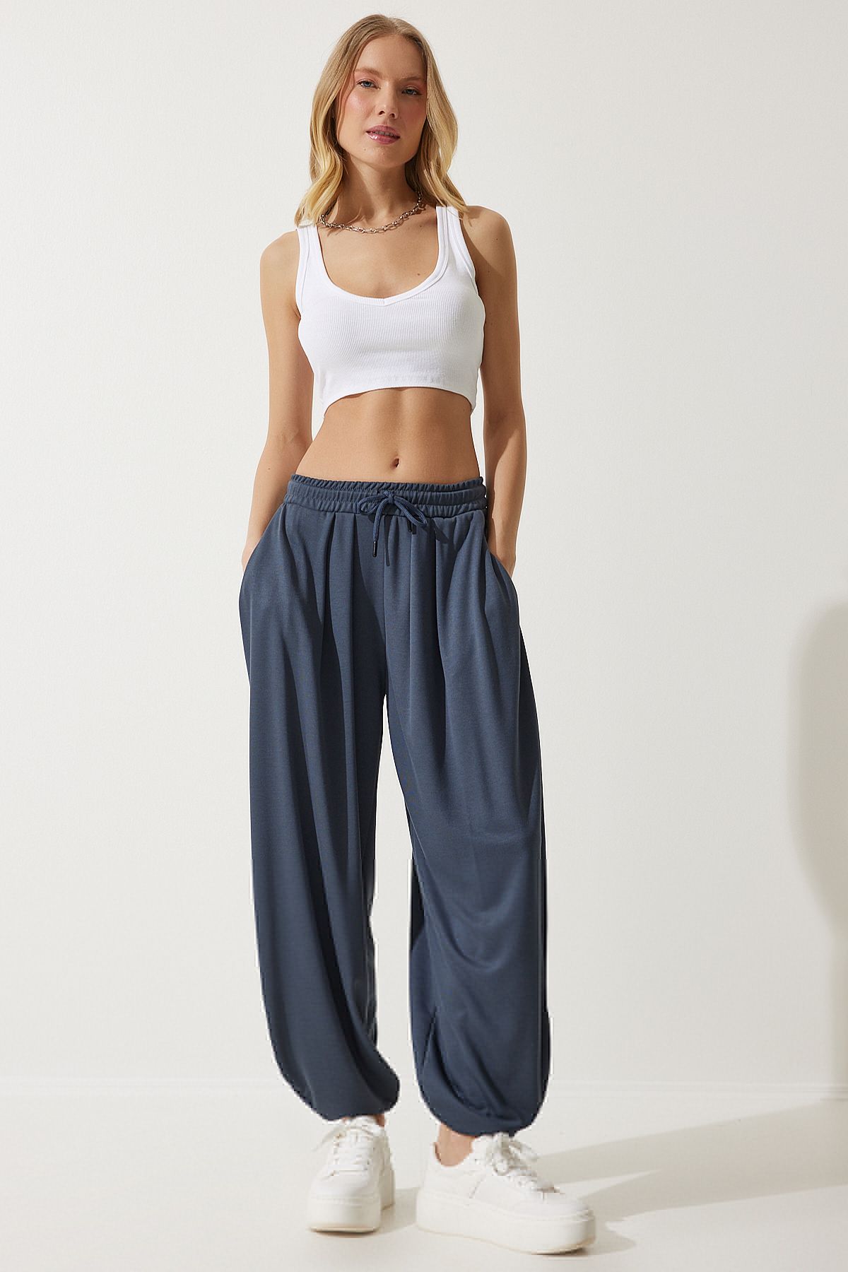 Happiness İstanbul-Women's Anthracite Pleated Comfortable Modal Baggy Trousers MC00284 2
