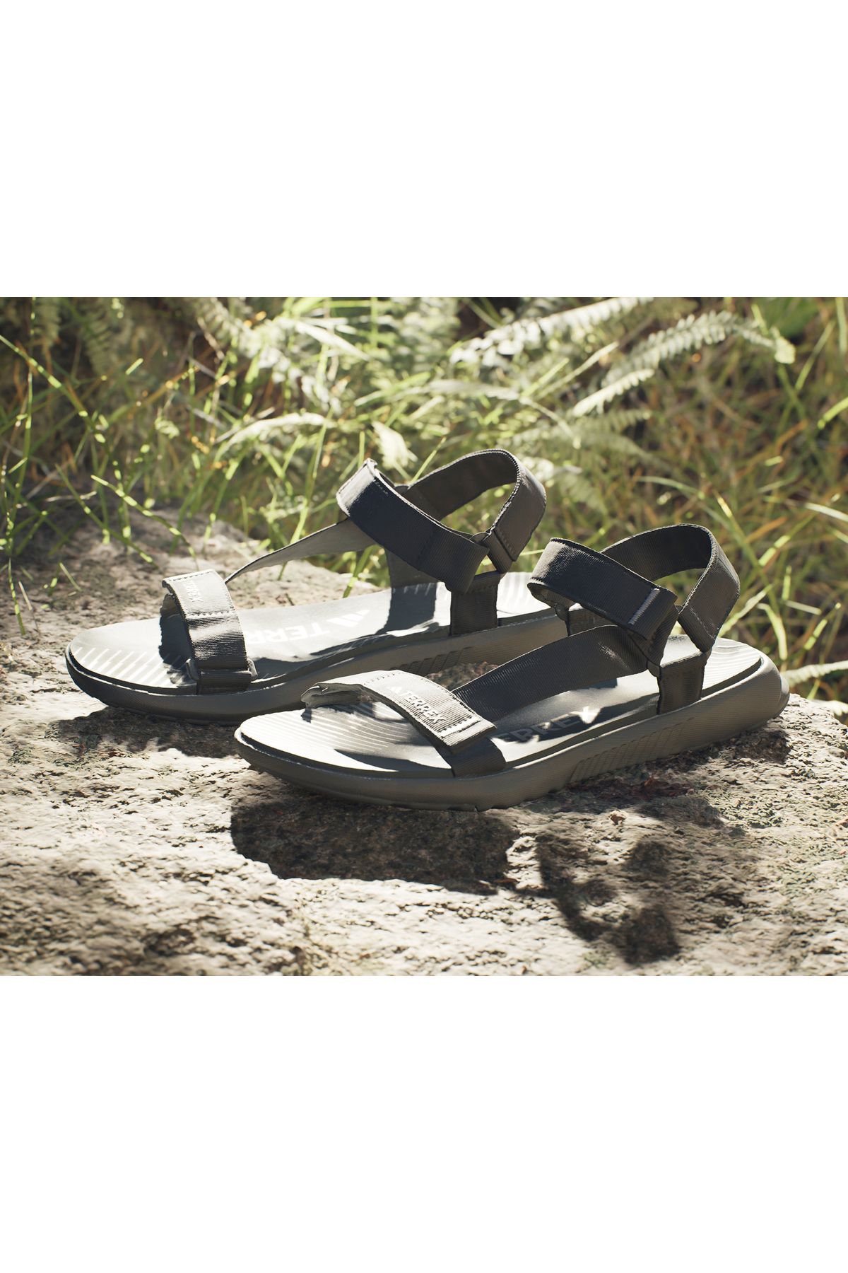 کفش ساحلی مشکی مردانه و زنانه سیاه Terrex Hydroterra Light یونیسکس Sandals ID4273 adidas