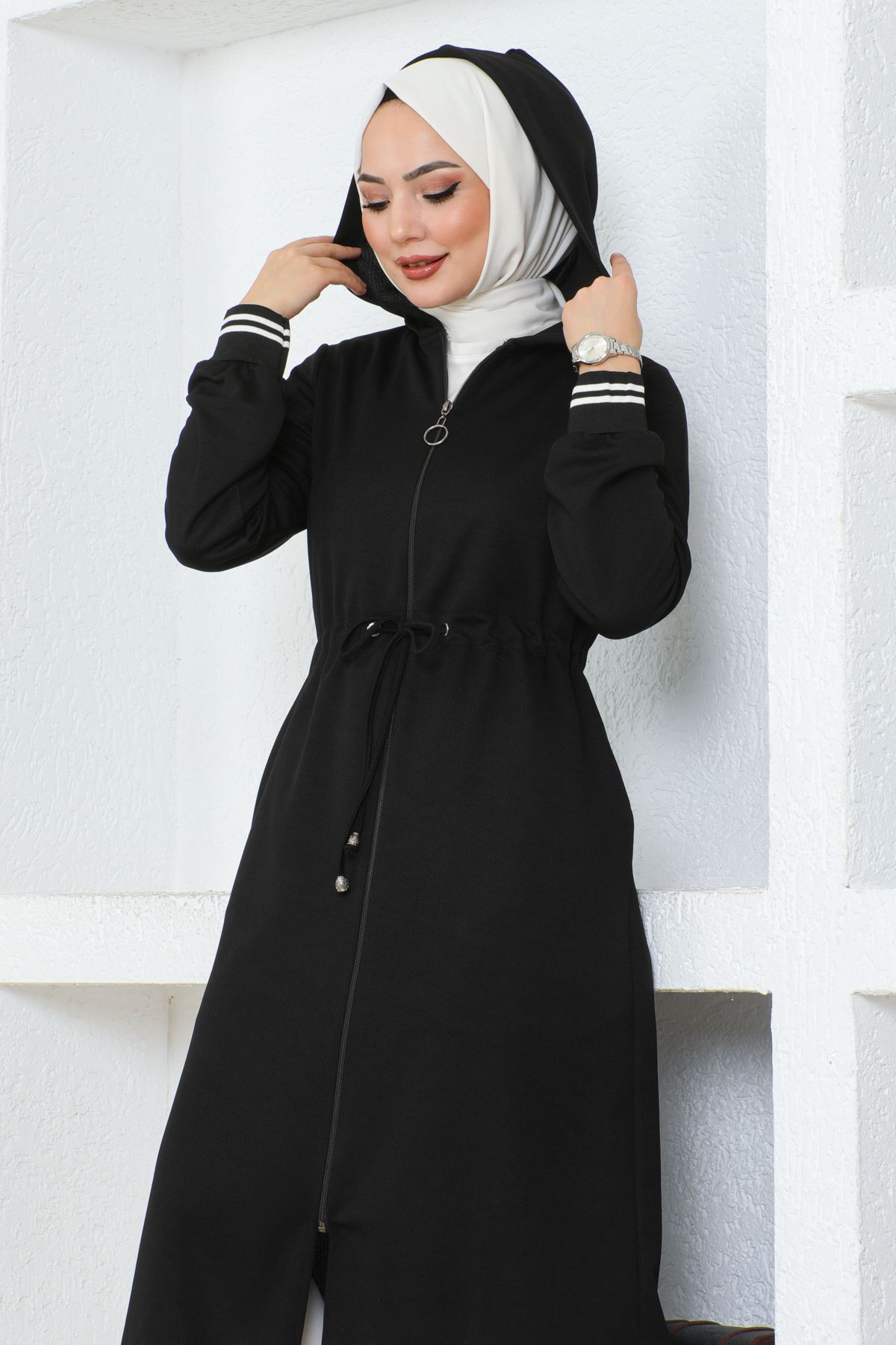 https://cdn.dsmcdn.com/ty1236/product/media/images/prod/SPM/PIM/20240402/15/85db4b50-f041-3f93-b02f-941028cbf2c8/1_org_zoom.jpg