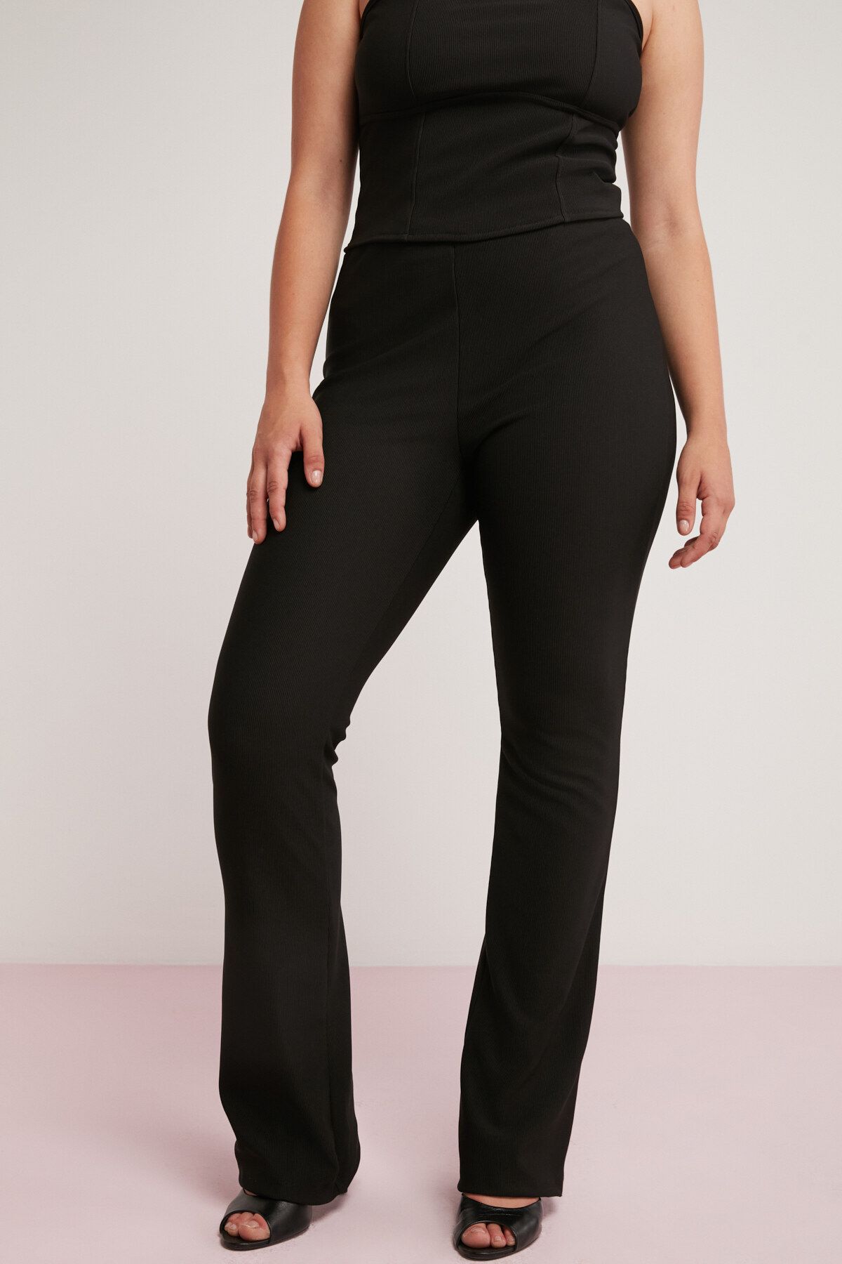 ETHIQUET-Larissa Women's Ribbed Interlocked Body-Wrapping Flexible Flare Black Plus Size Trousers 2