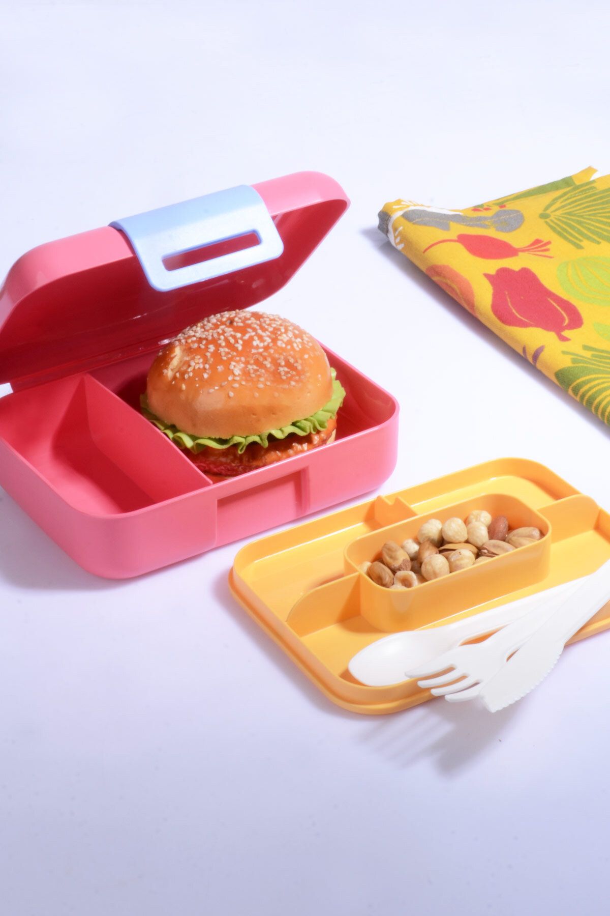 Porselen Diyarı-5-Compartment 2-Layer Lunch Box with Spoon and Fork 1