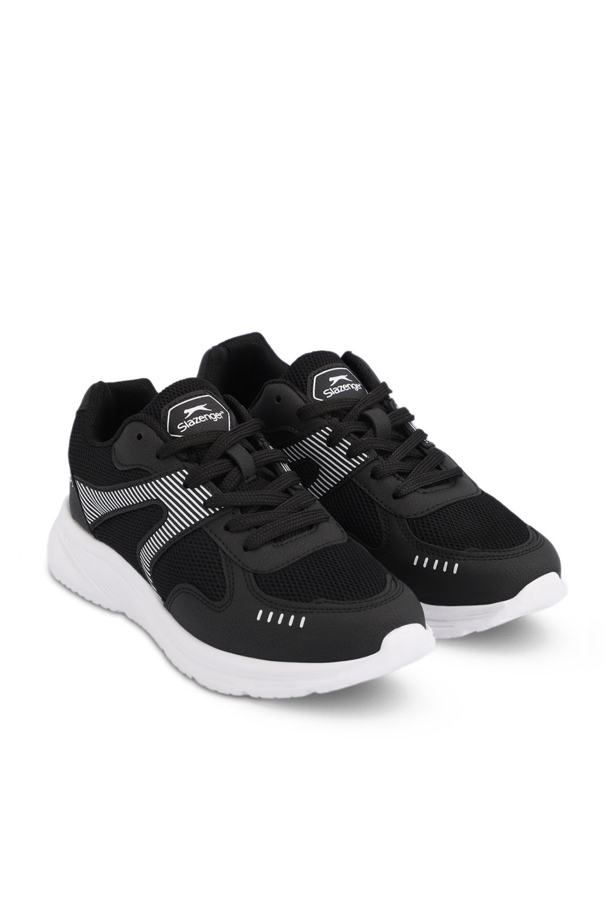 کفش کتانی زنانه MADDY I مشکی / سفید Slazenger