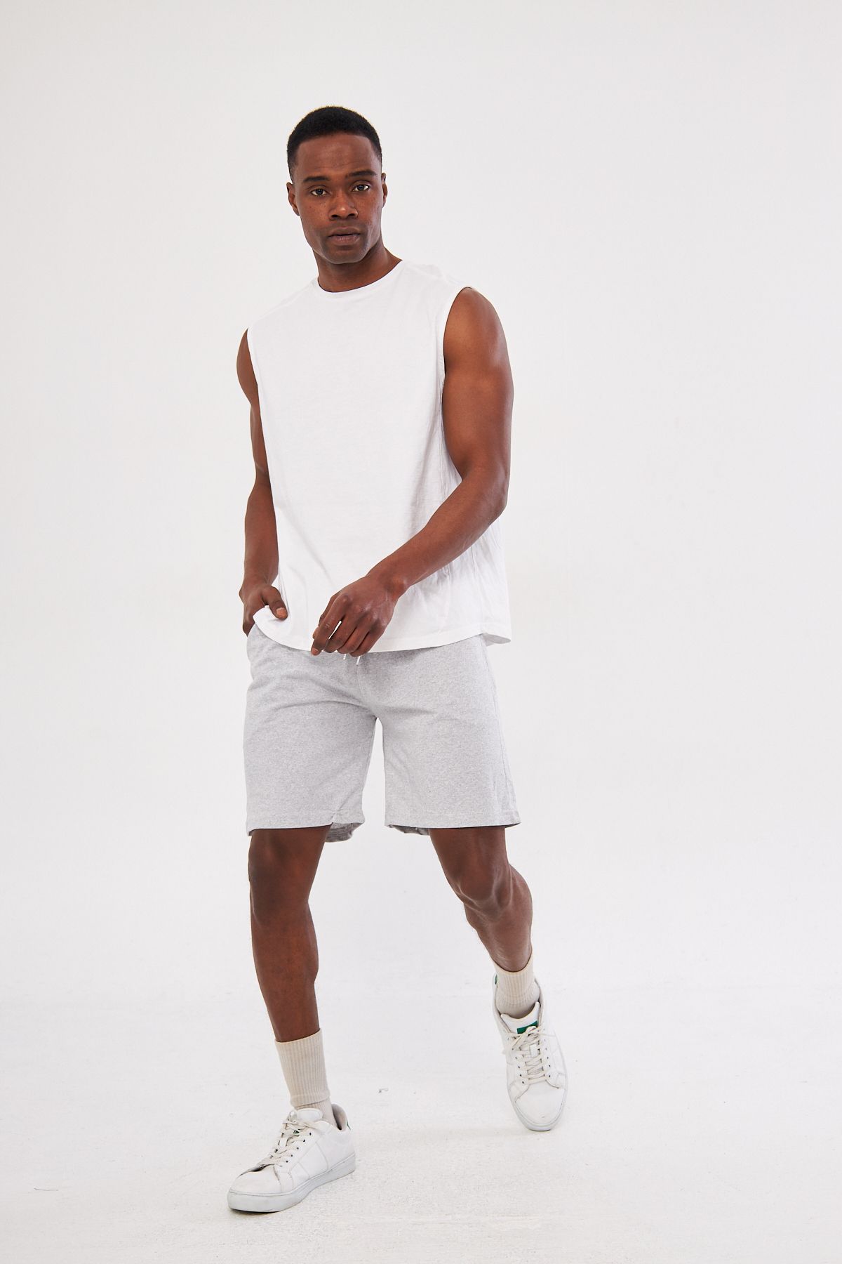 pandy-Unisex 4 Color Basic Shorts 3