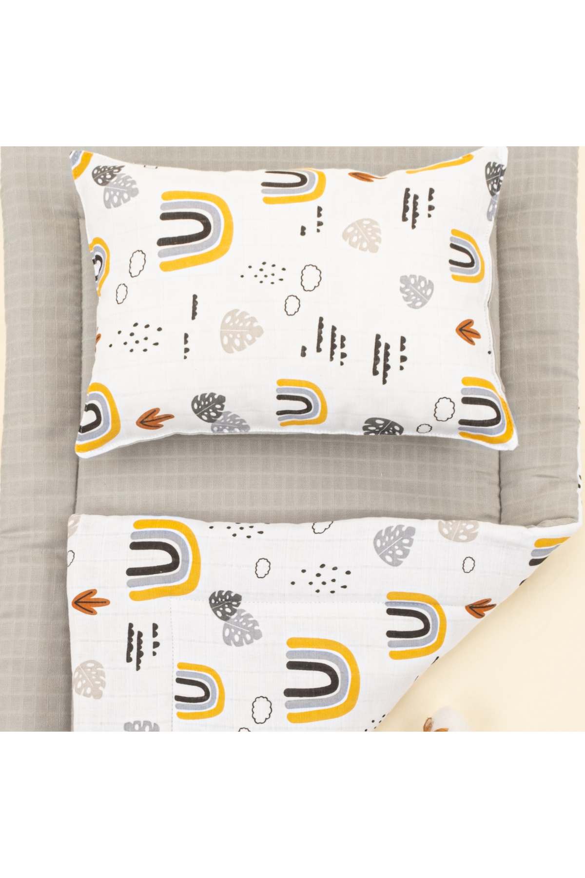 Yunikobaby Müslin Çift Taraflı Alt Değiştirme veya Açma Matı ve Yastık - Gri Muslin - Hardal Gökkuşağı fotoğrafı 4 (önizleme)