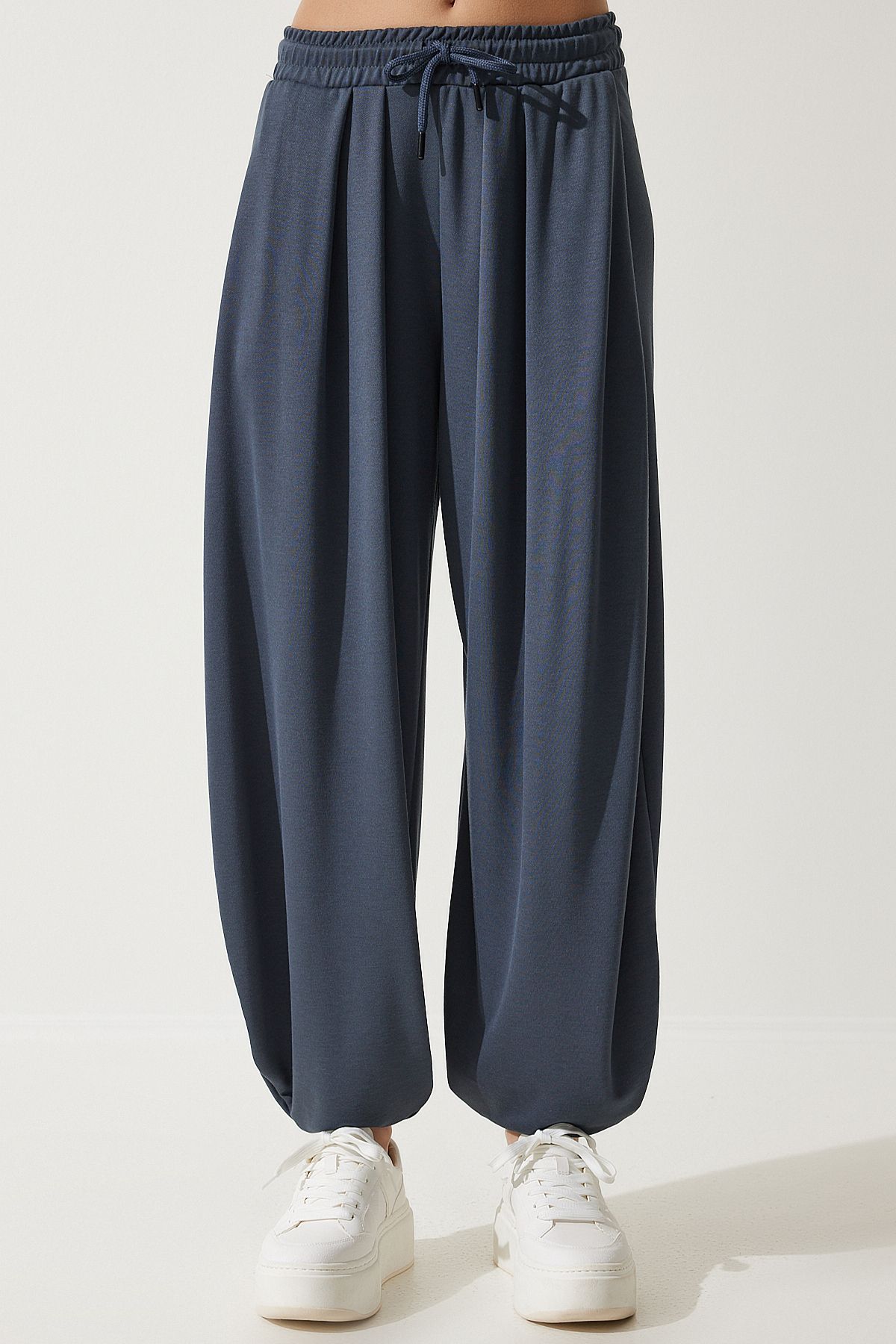 Happiness İstanbul-Women's Anthracite Pleated Comfortable Modal Baggy Trousers MC00284 6