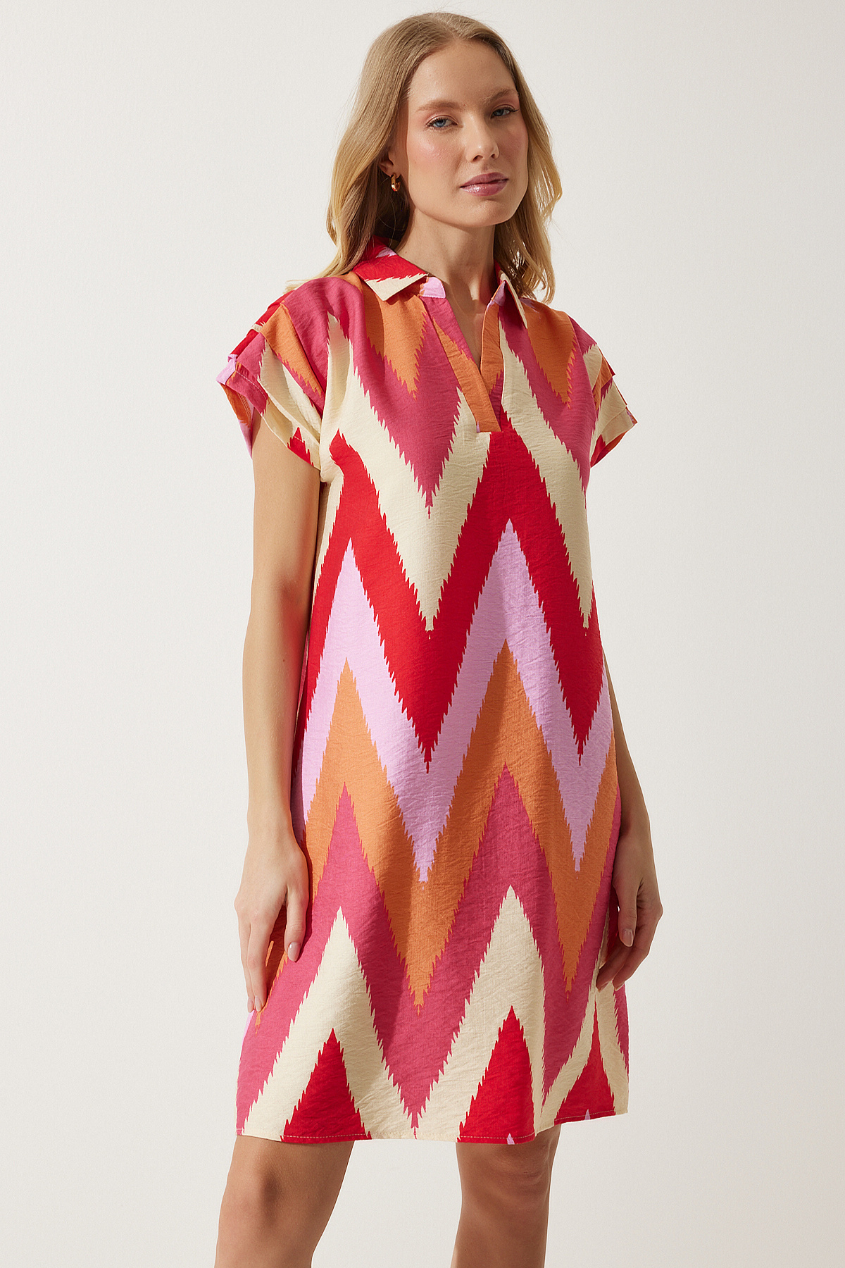 Happiness İstanbul-Gemustertes Sommerkleid für Damen in Rot und Creme mit Polokragen OF00001 8