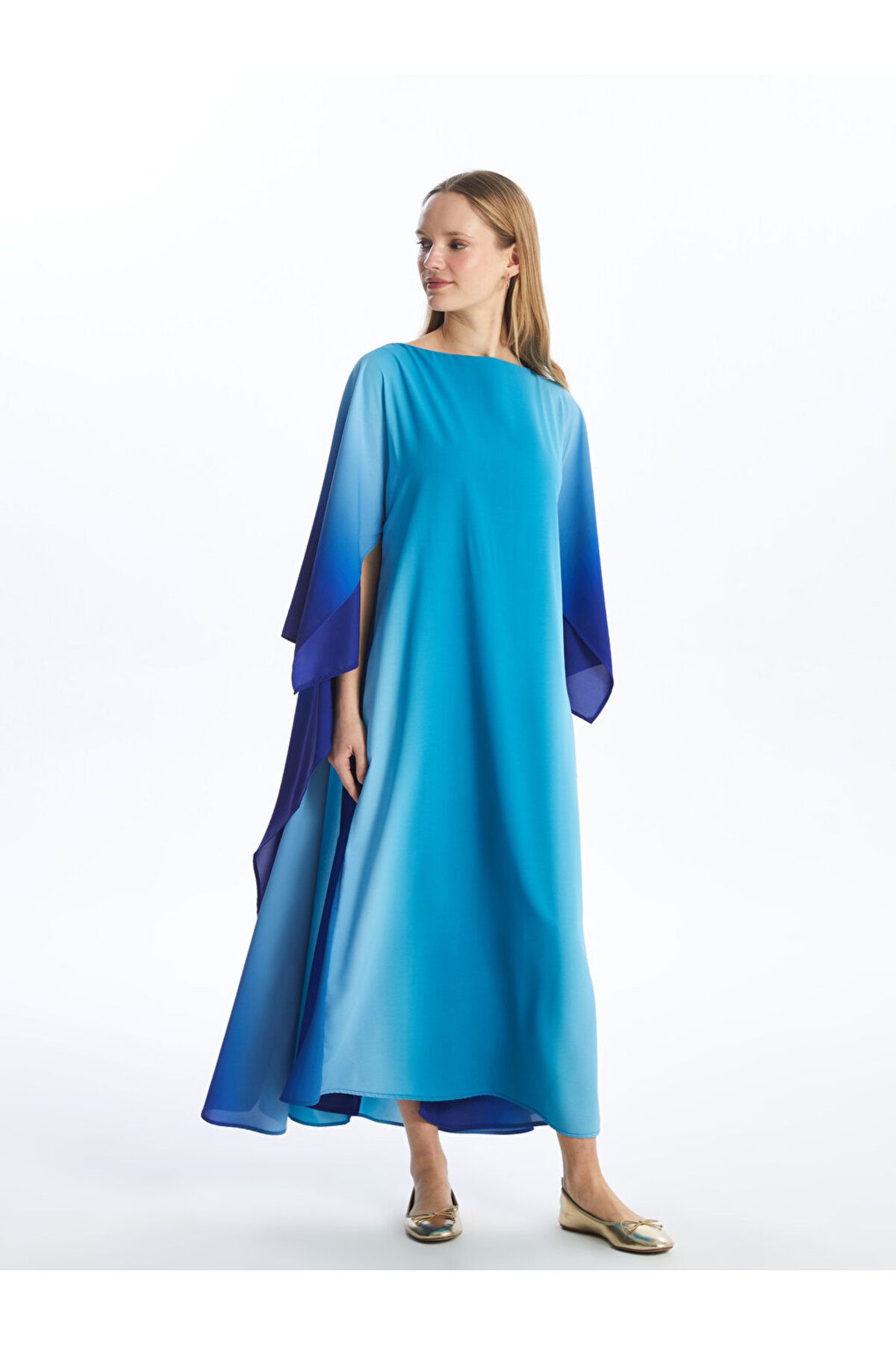 Dik Yaka Batik Oversize Kadın Elbise