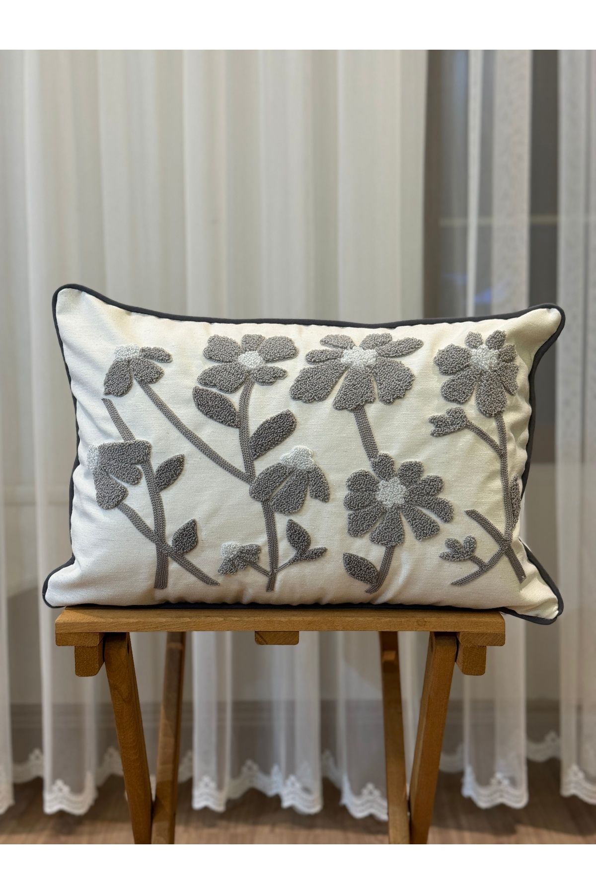 BUGİ HOME COLLECTİON Single Punch Κεντημένο Κεντημένο Πόντσο Διακοσμητική Θήκη - 35 x 50