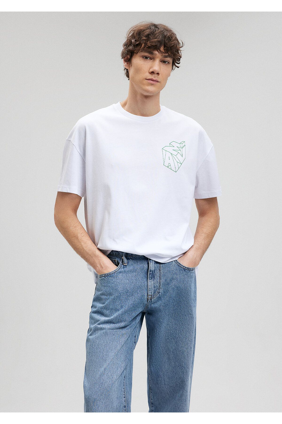 Mavi آرم چاپ شده تی شرت سفید بزرگ / بخش گسترده ای 0610320-602