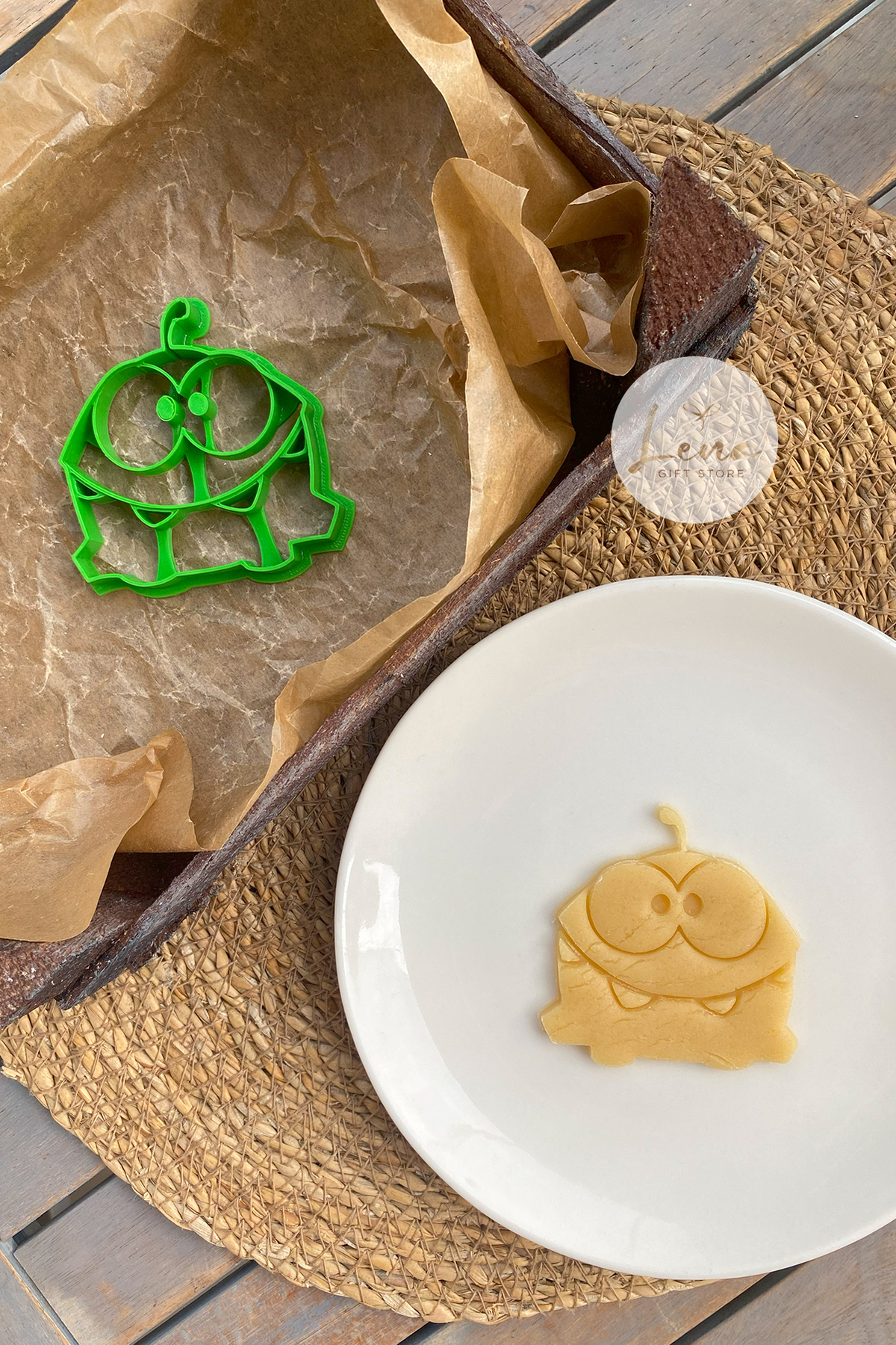 Om Nom (Cut the Rope) Cookie Cake Candy Cookie Mold and Dough Shaper