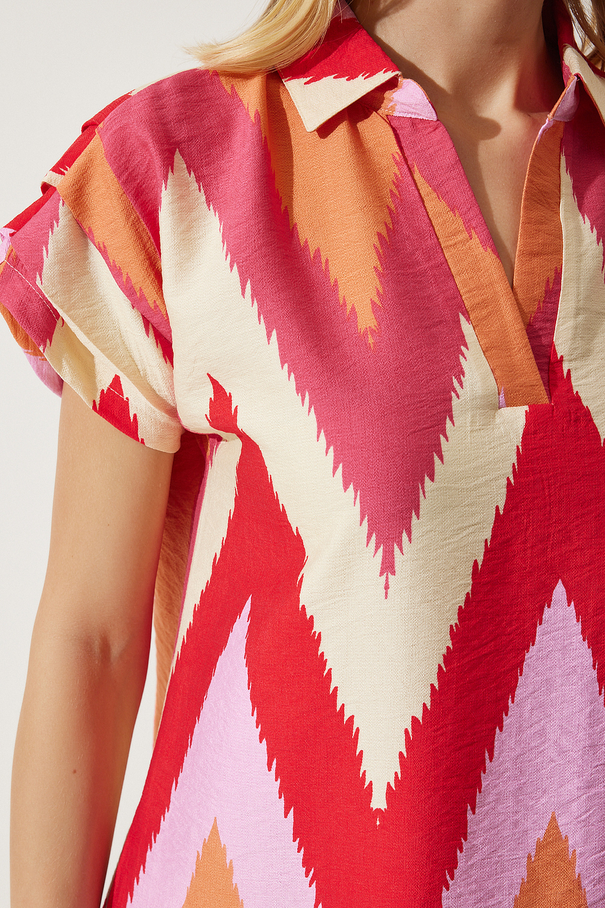 Happiness İstanbul-Gemustertes Sommerkleid für Damen in Rot und Creme mit Polokragen OF00001 9